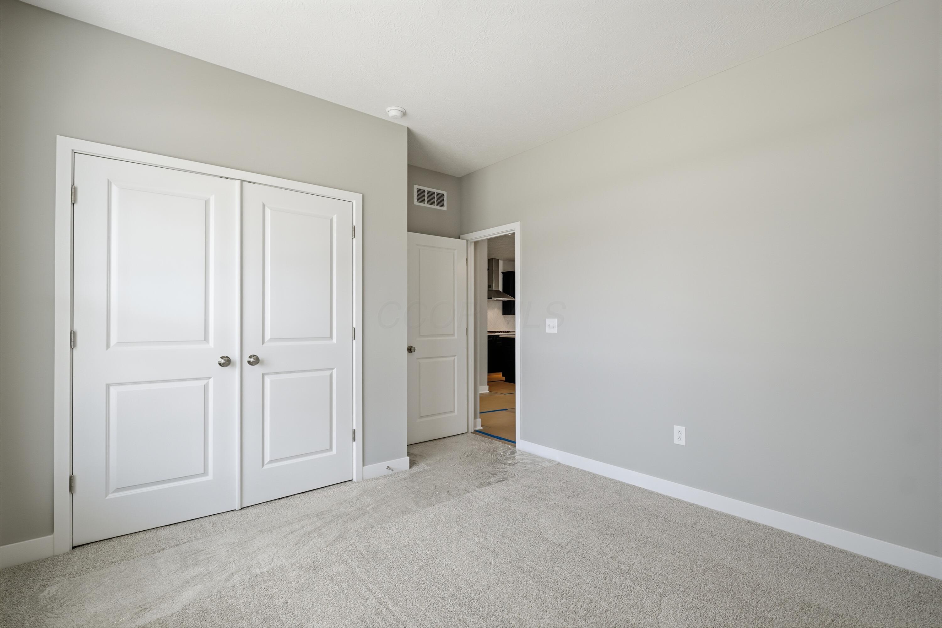 6954 Corsican Loop N Property Photo 28