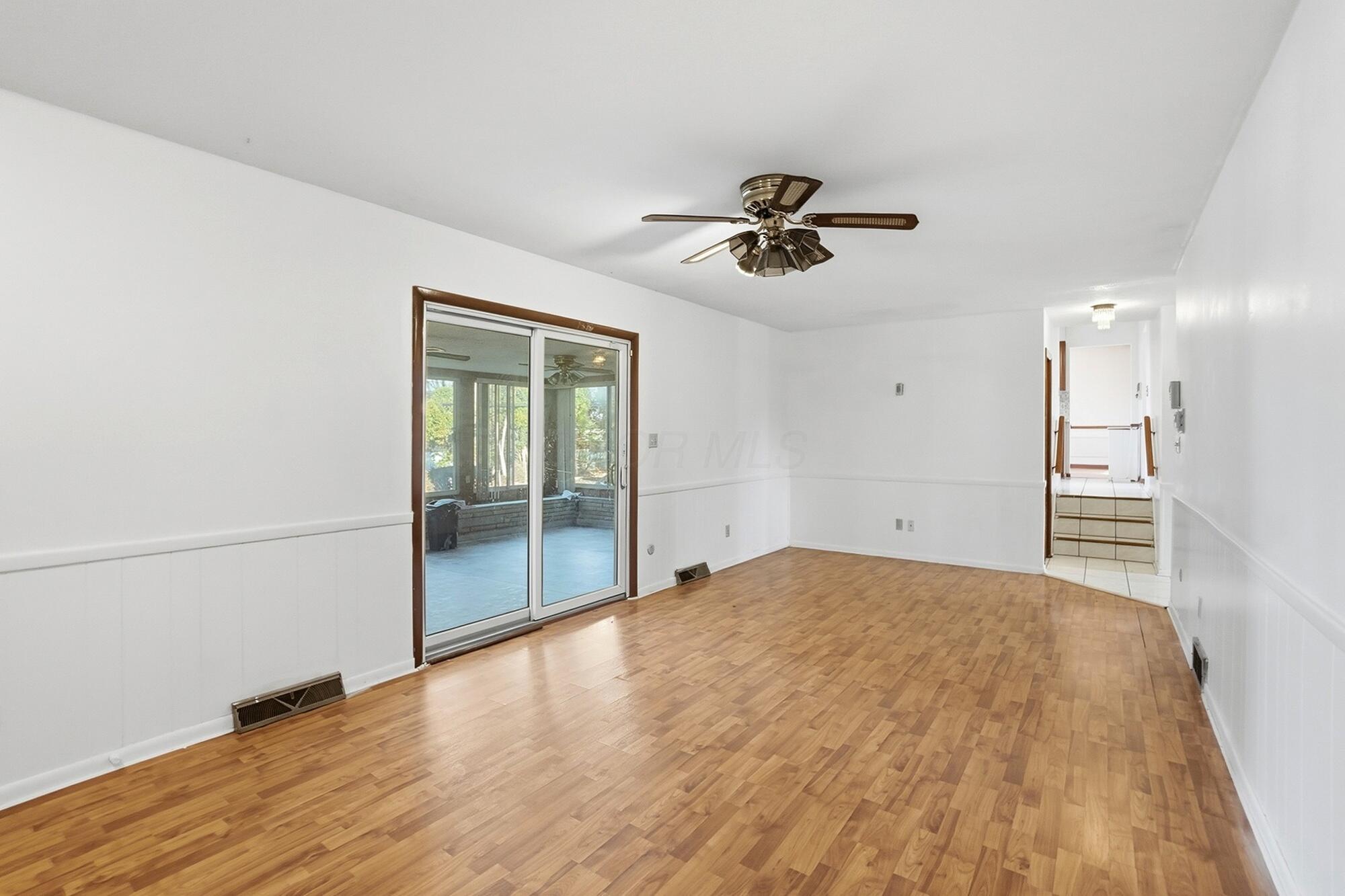 1638 Arrowood Lp N Property Photo 10