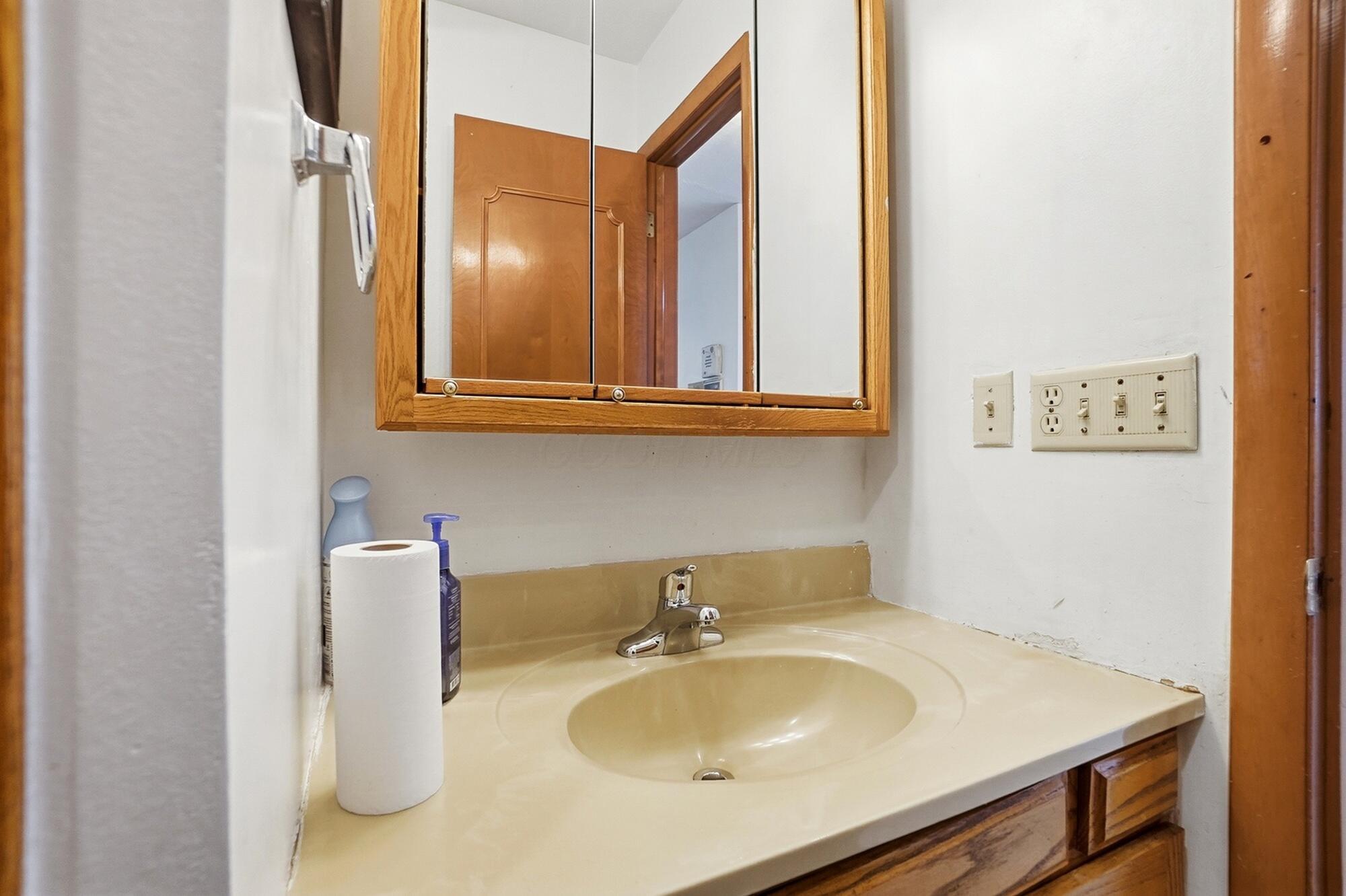 1638 Arrowood Lp N Property Photo 14