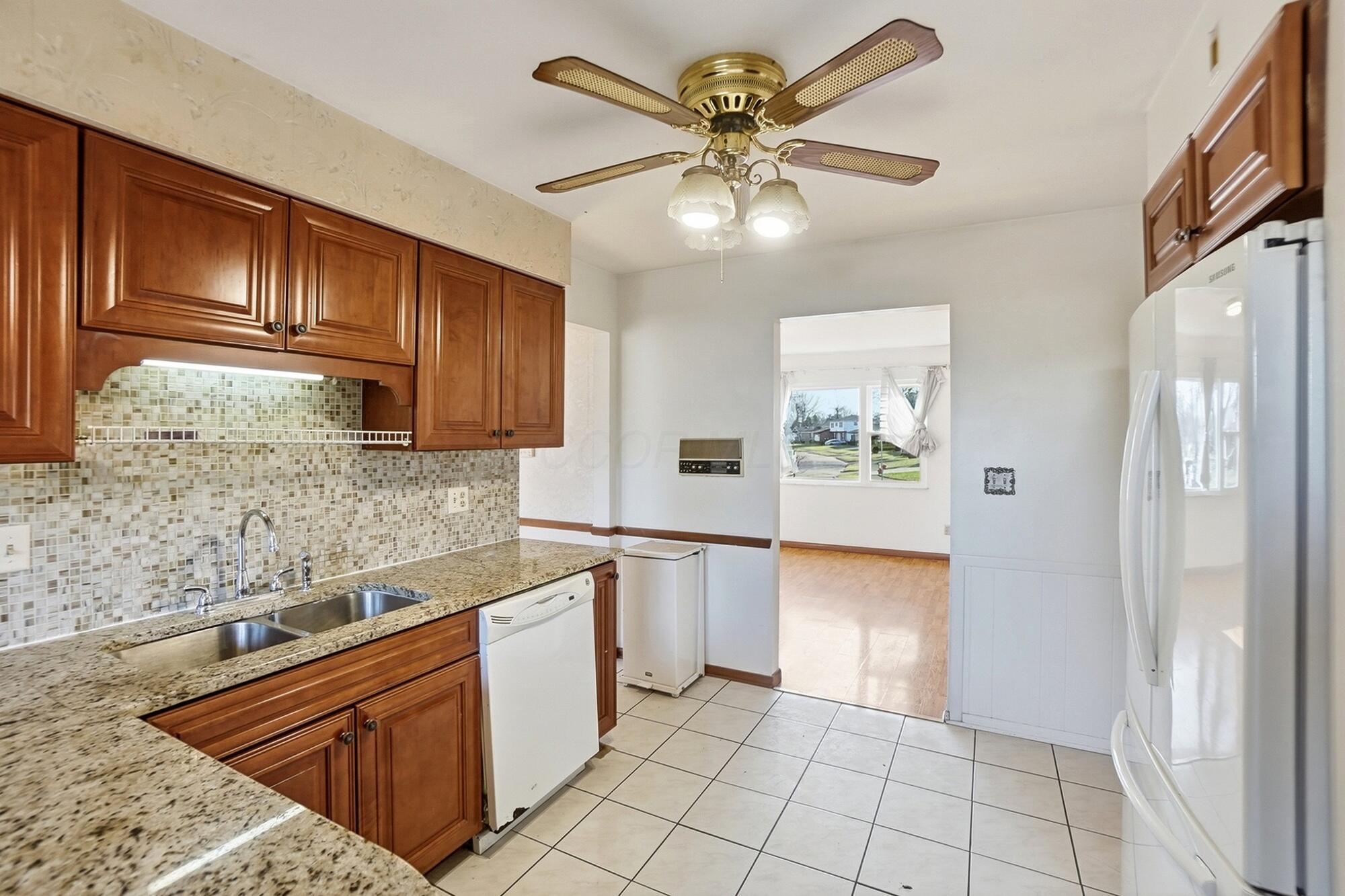 1638 Arrowood Lp N Property Photo 20