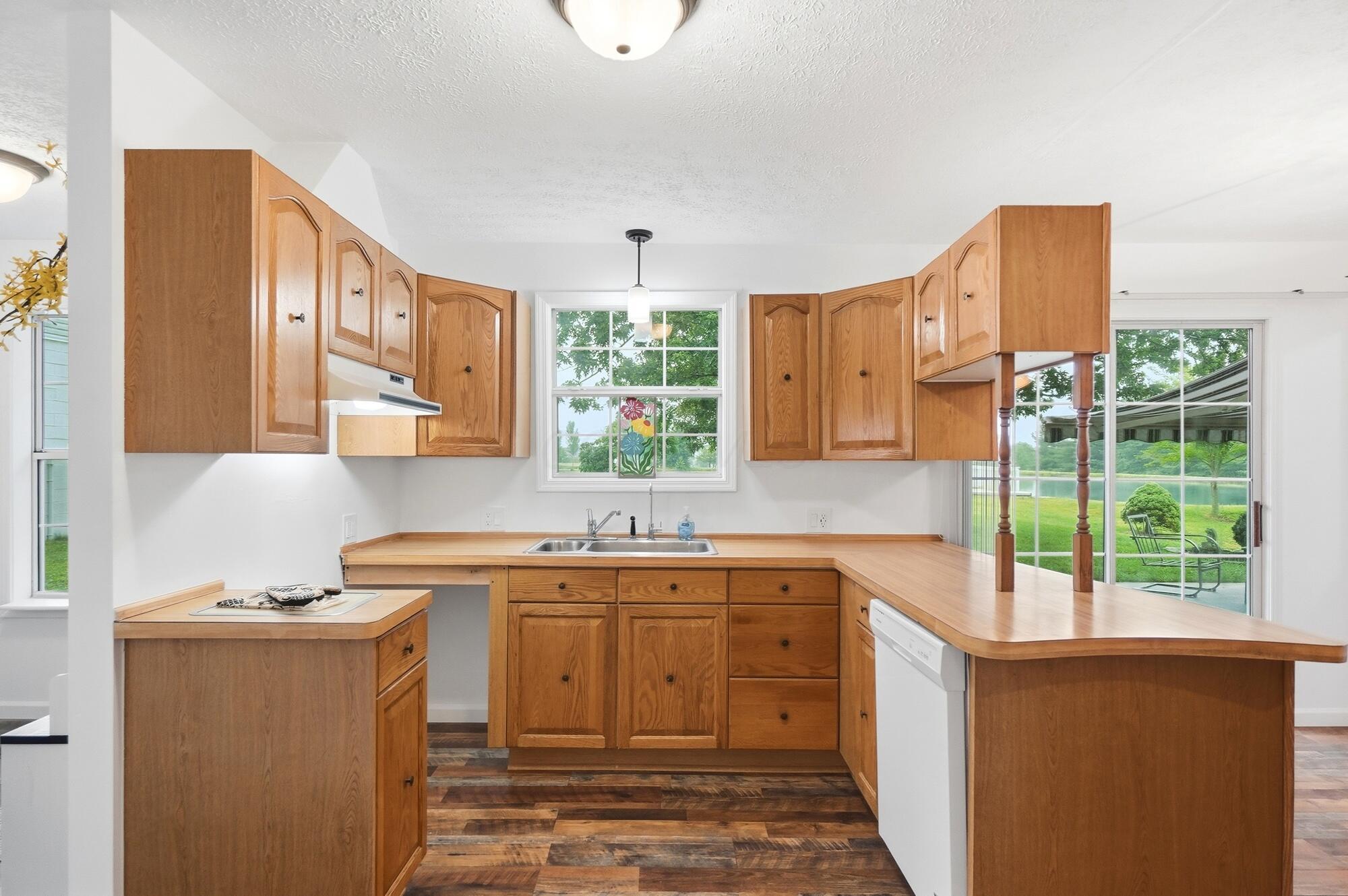 12899 Taylor Road Property Photo 22