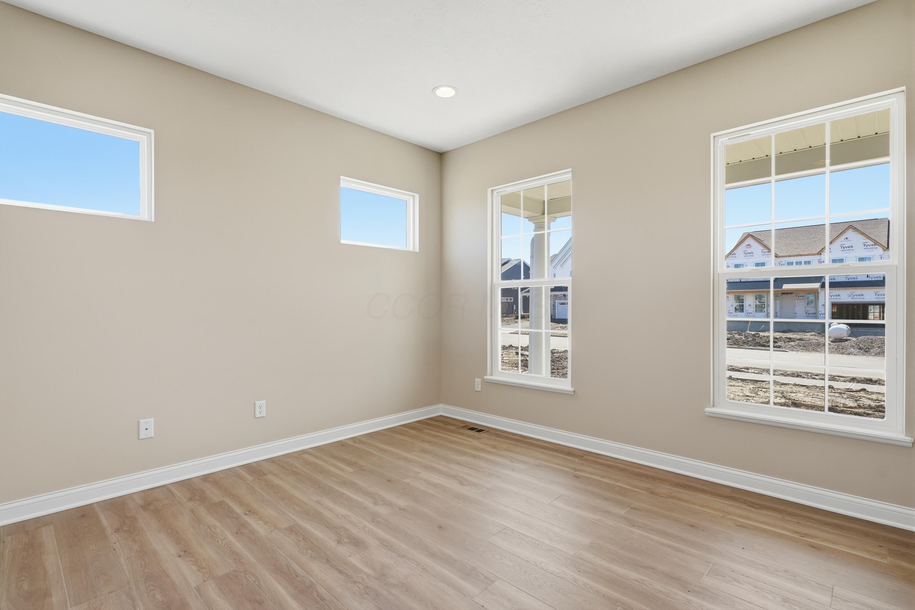 305 River Birch Drive Property Photo 5