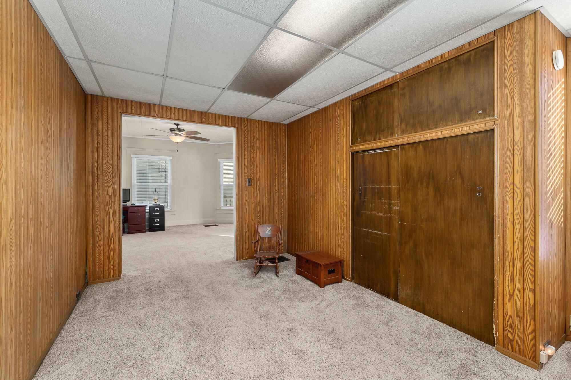 447 Windsor Street Property Photo 17