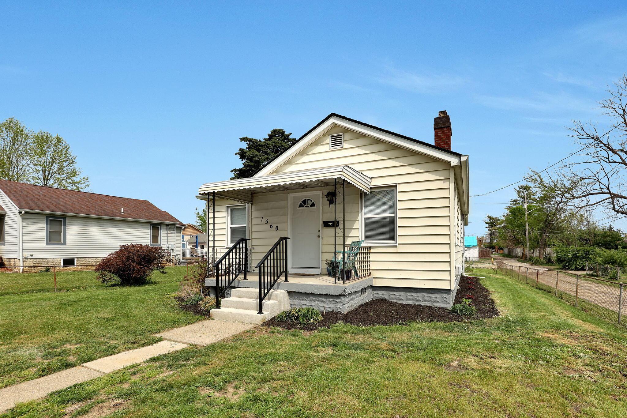 1560 Garling Avenue Property Photo 4