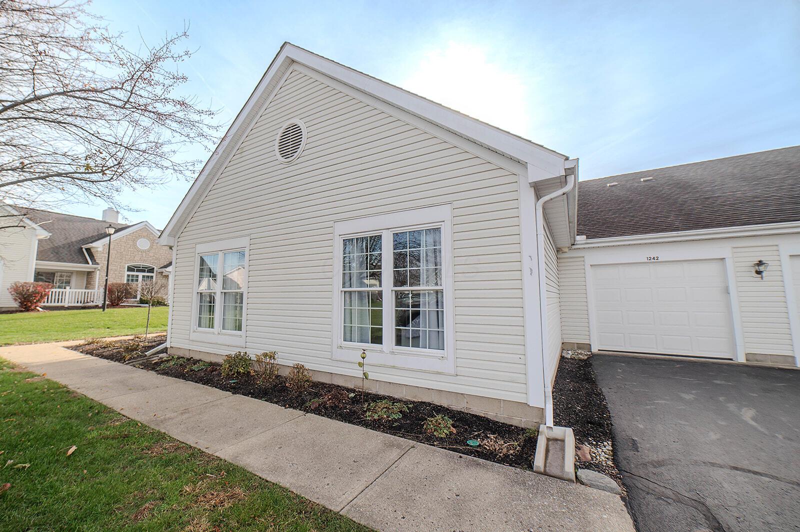 1242 Dunhurst Street Property Photo 2