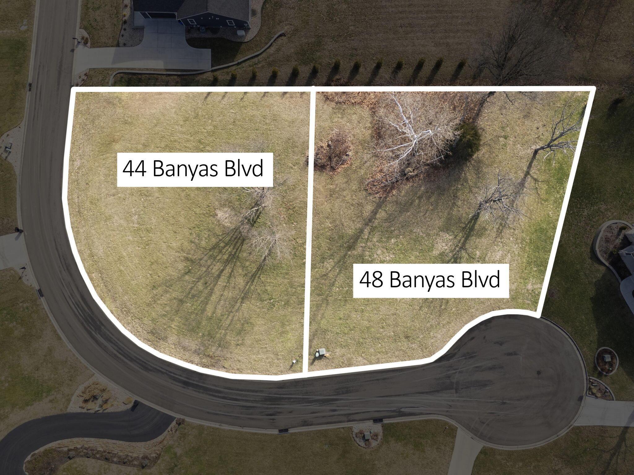 44 Banyas Boulevard Property Photo 1