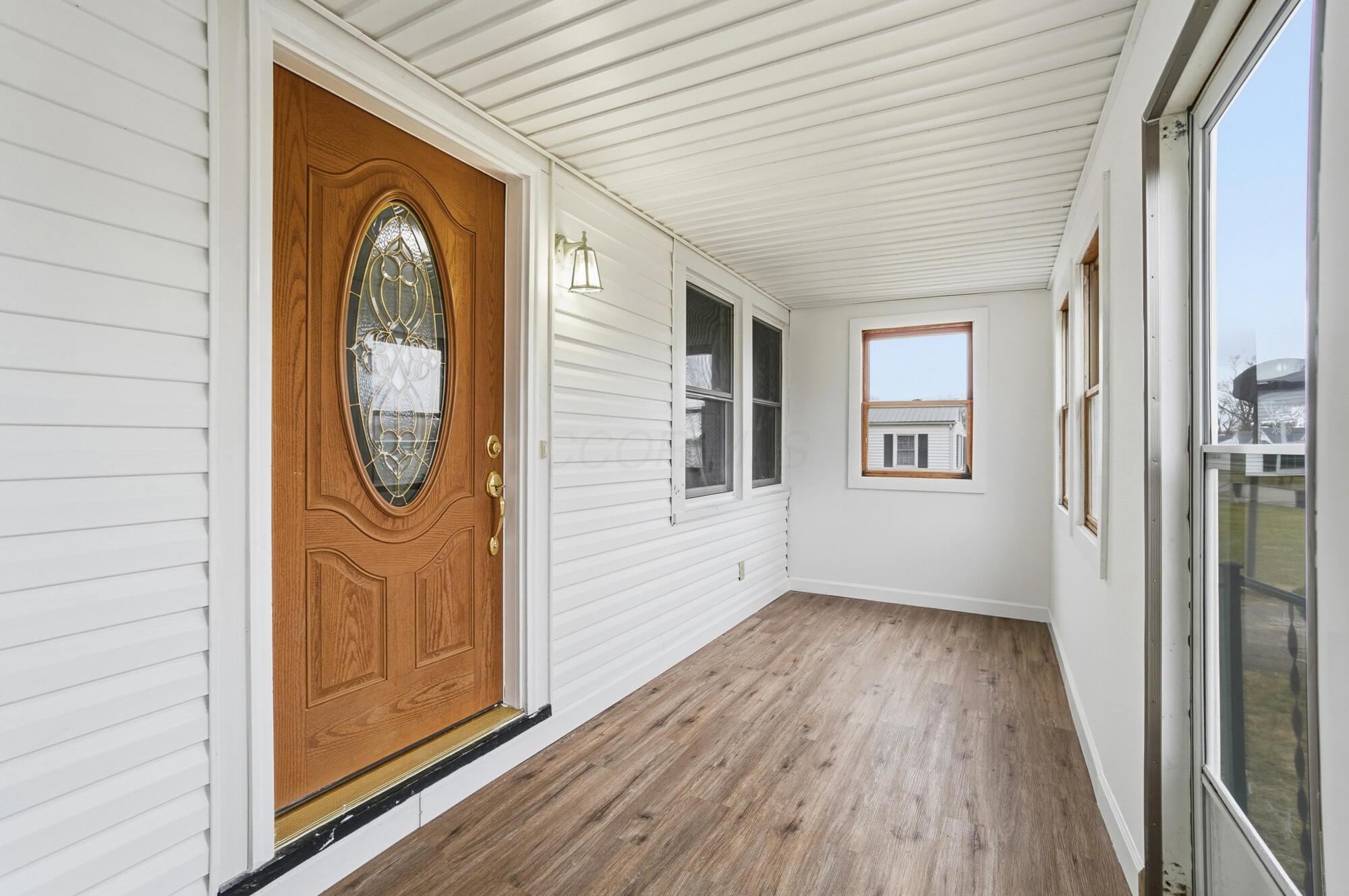 330 Larchmont Avenue Property Photo 3