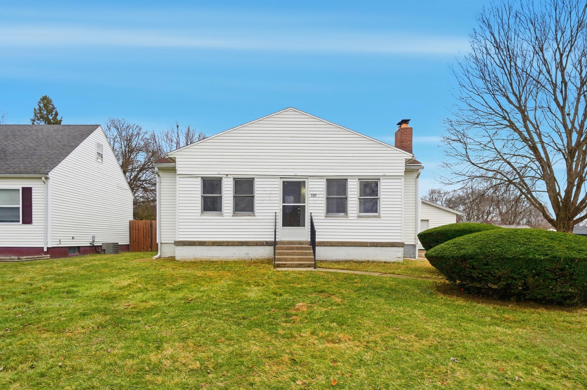 330 Larchmont Avenue Property Photo 48