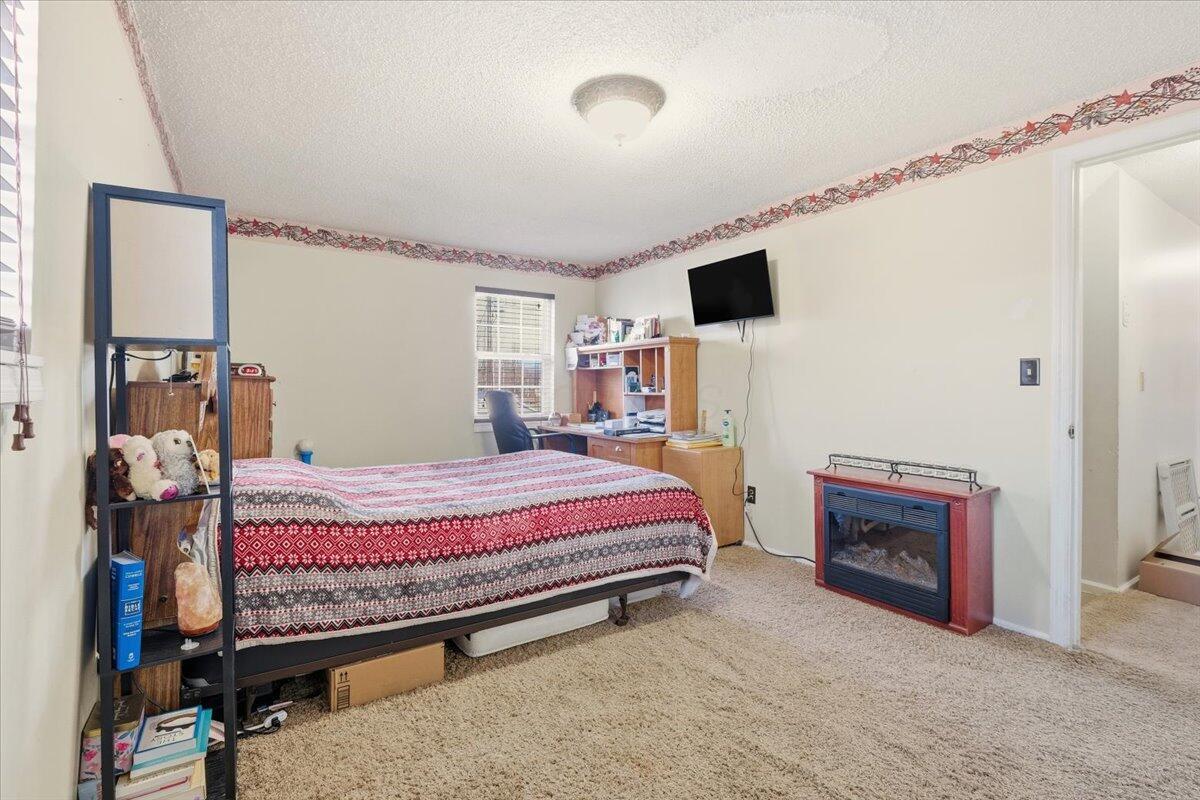 2 Winney Drive Property Photo 13