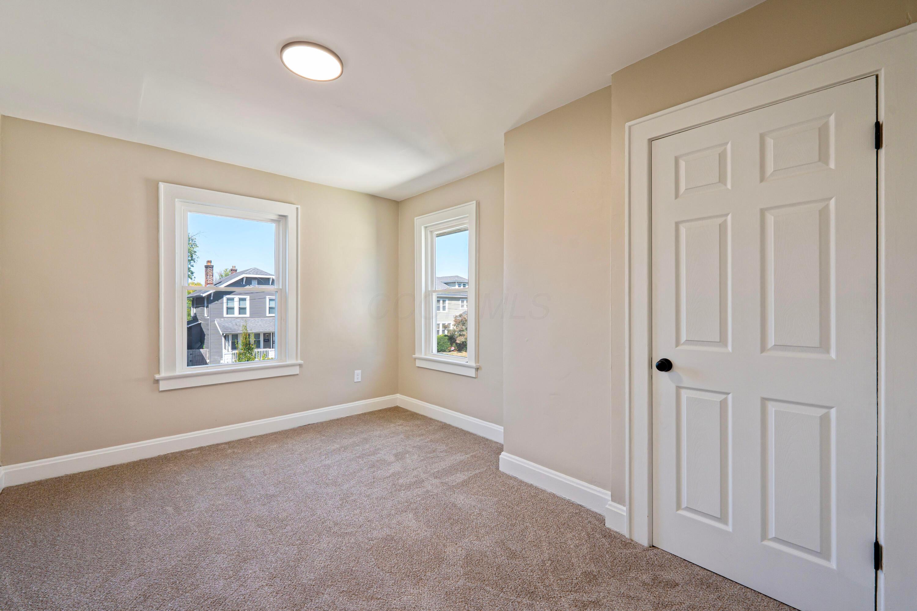 693 Thurman Avenue Property Photo 25