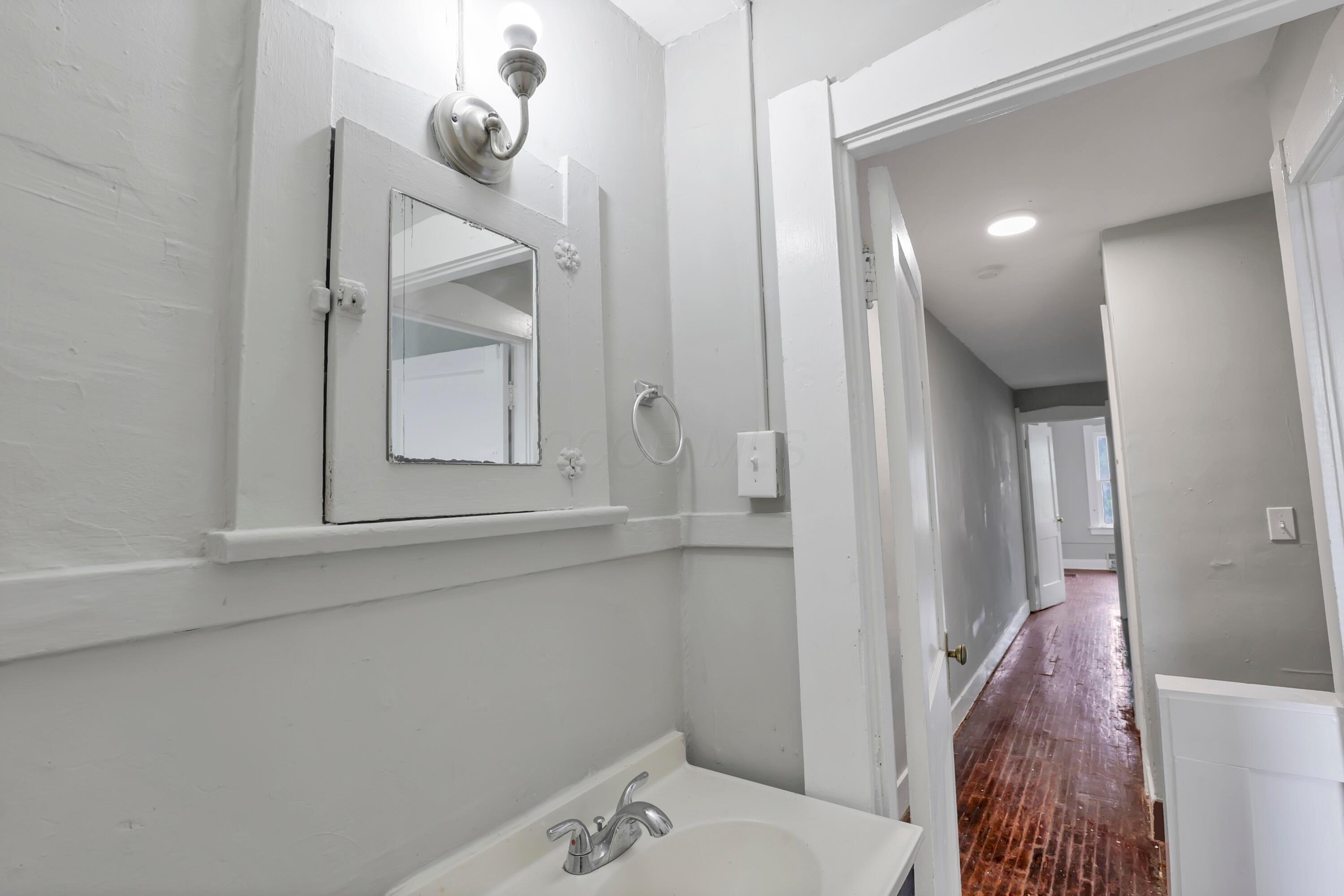 1249-1251 E 15th Avenue Property Photo 30