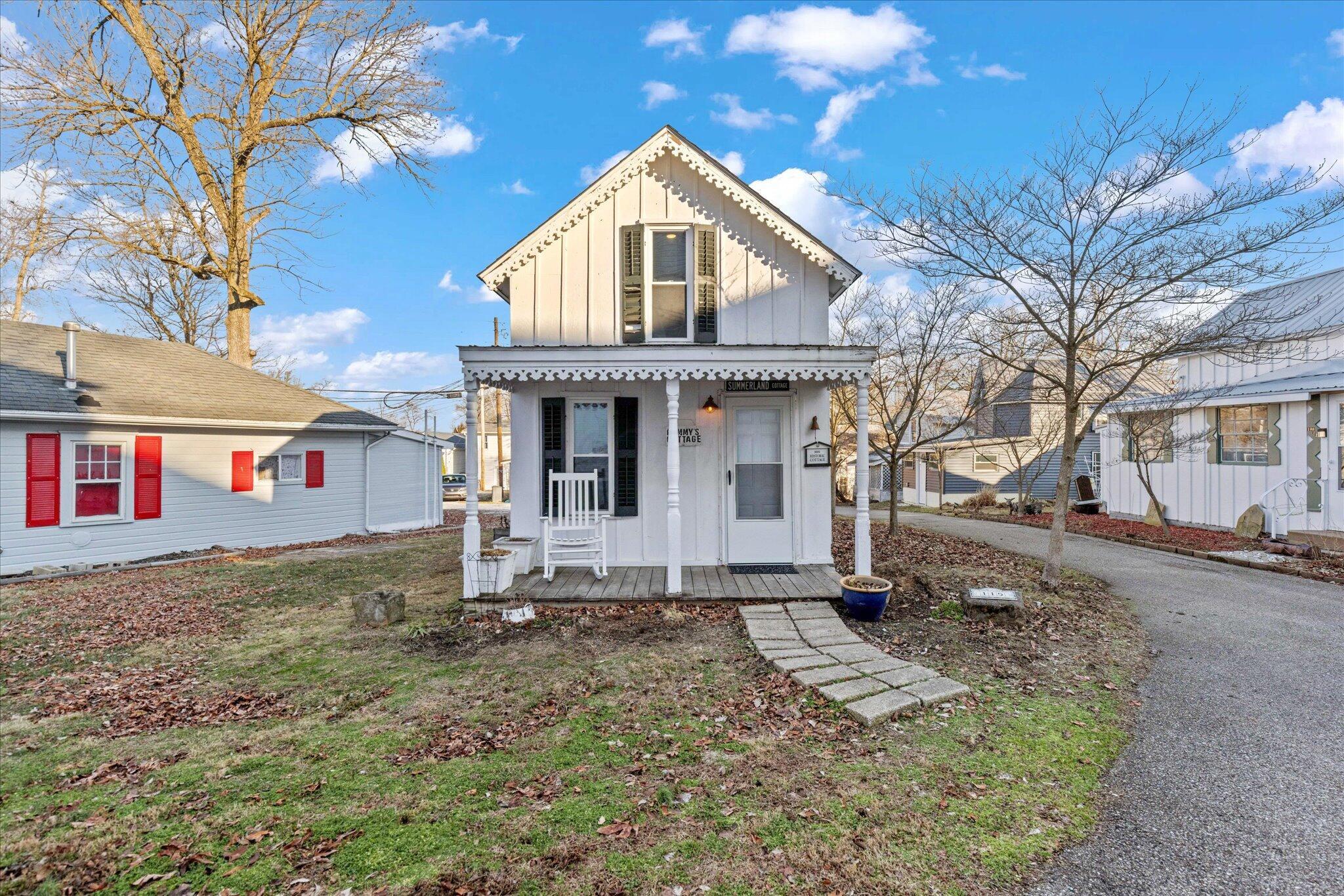 115 6th Street Property Photo 2