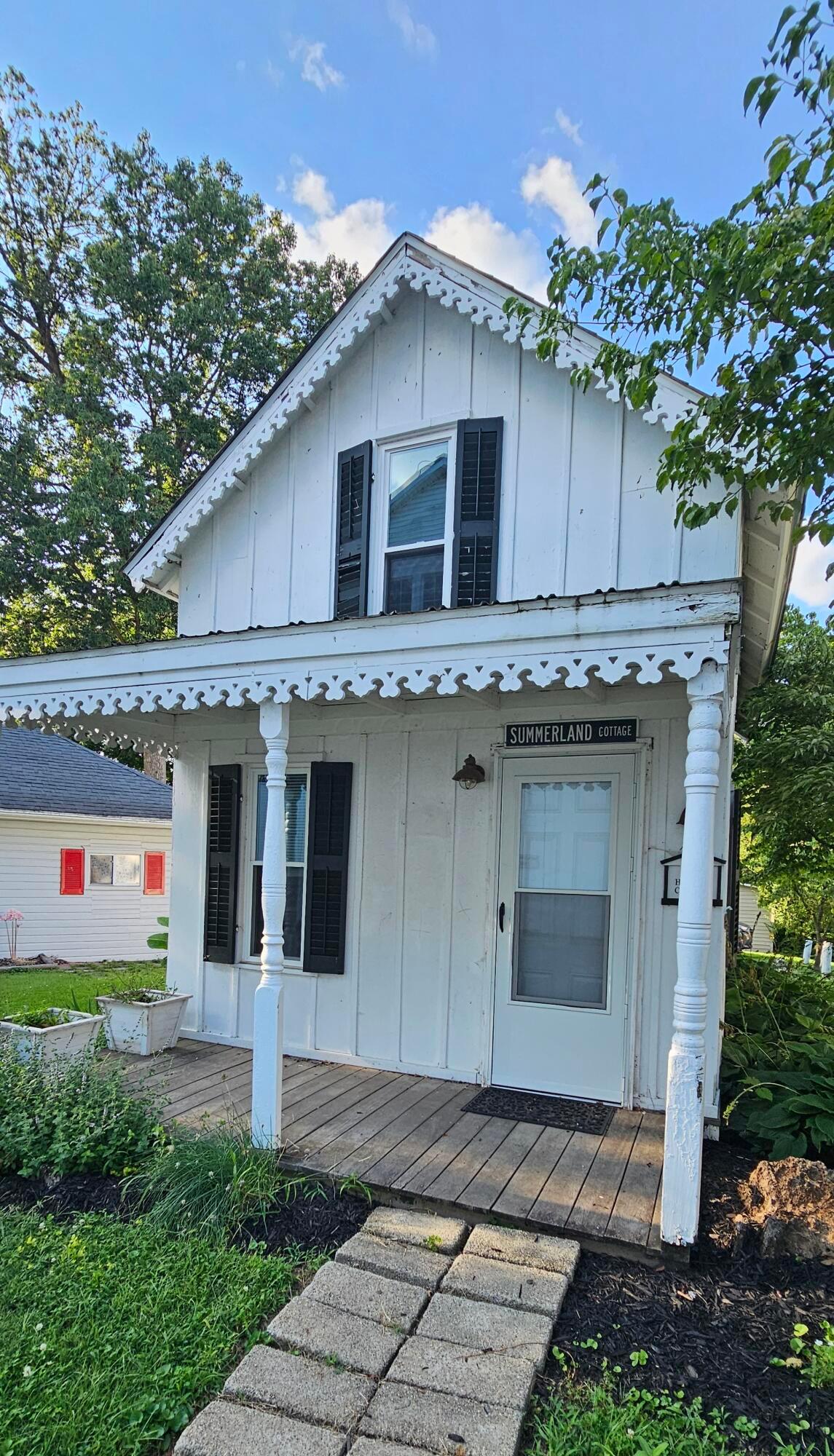 115 6th Street Property Photo 4