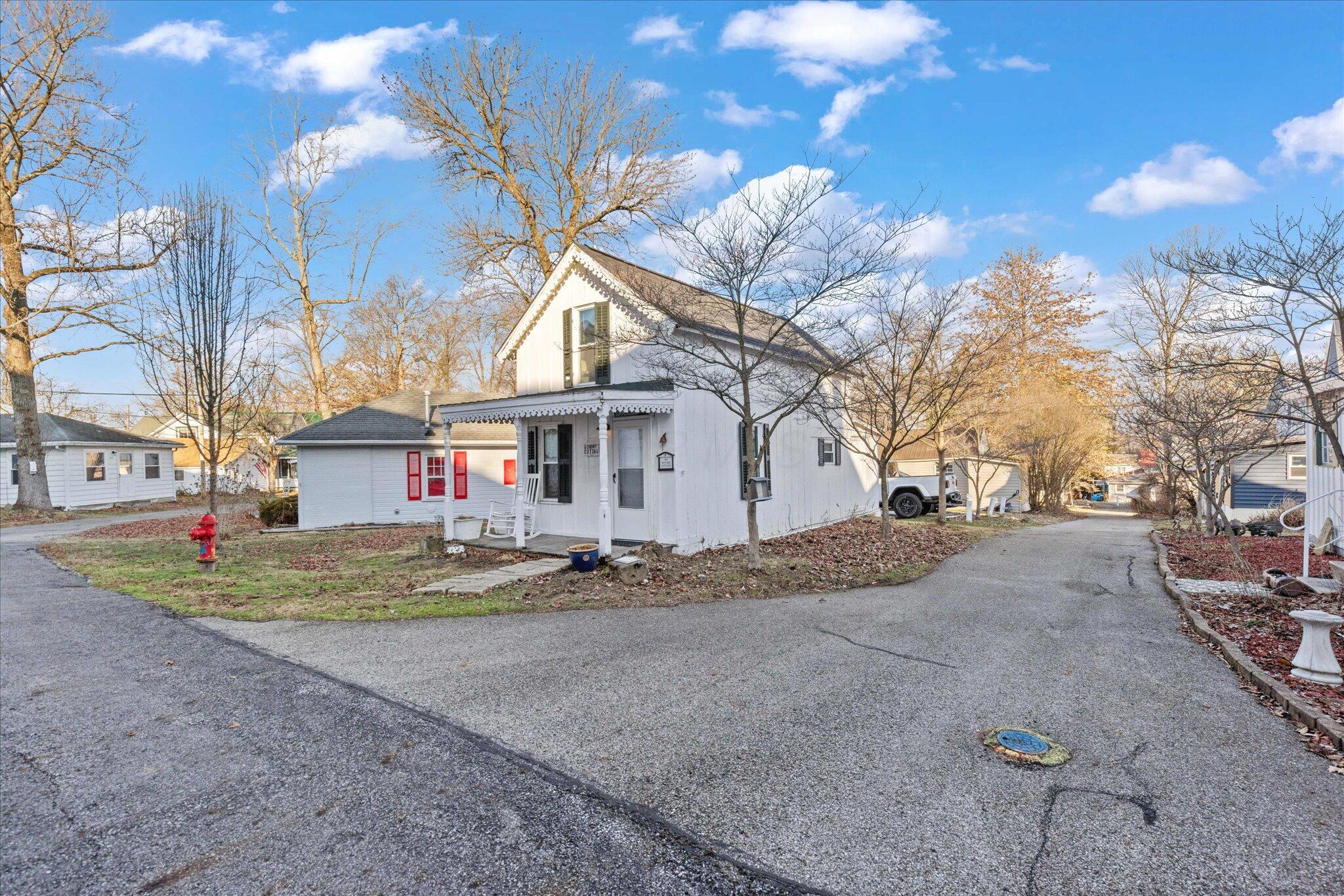 115 6th Street Property Photo 6
