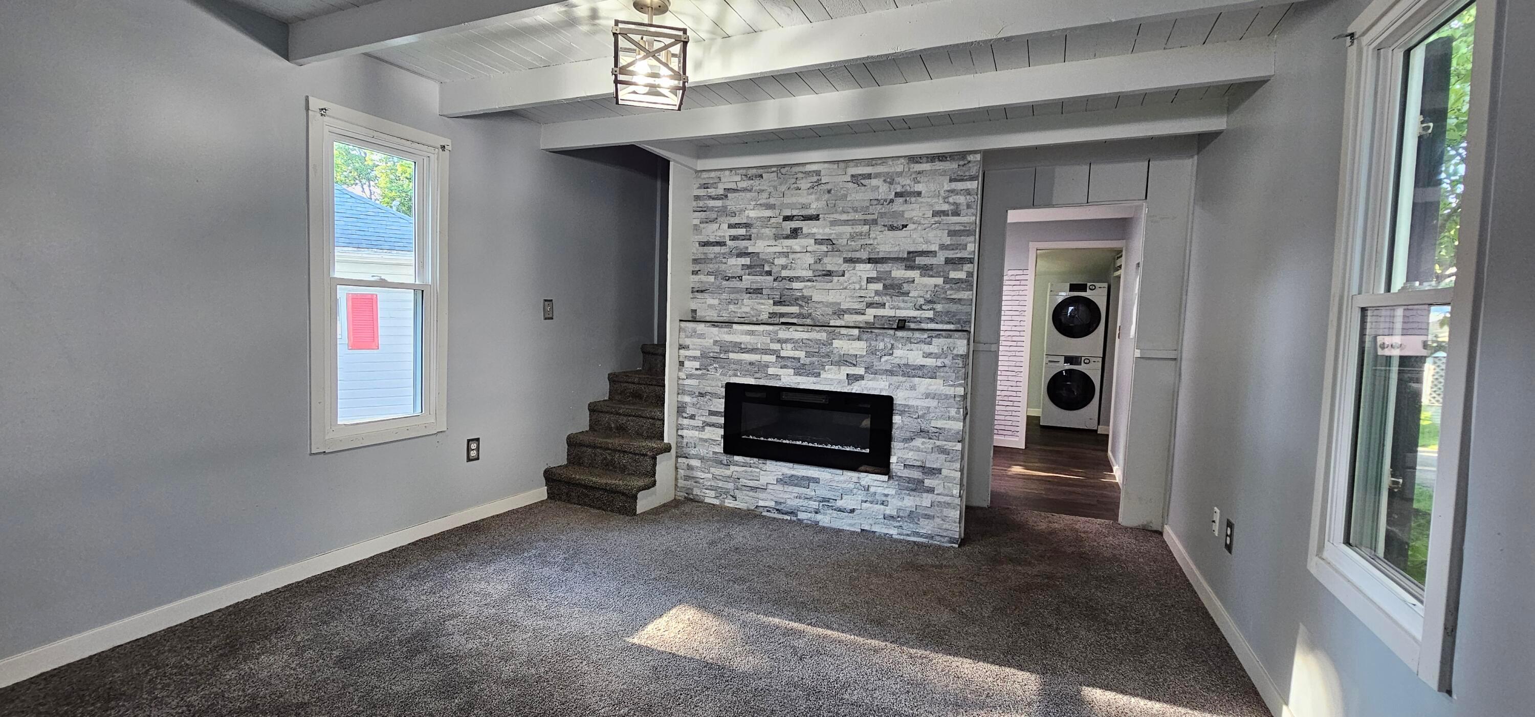 115 6th Street Property Photo 8