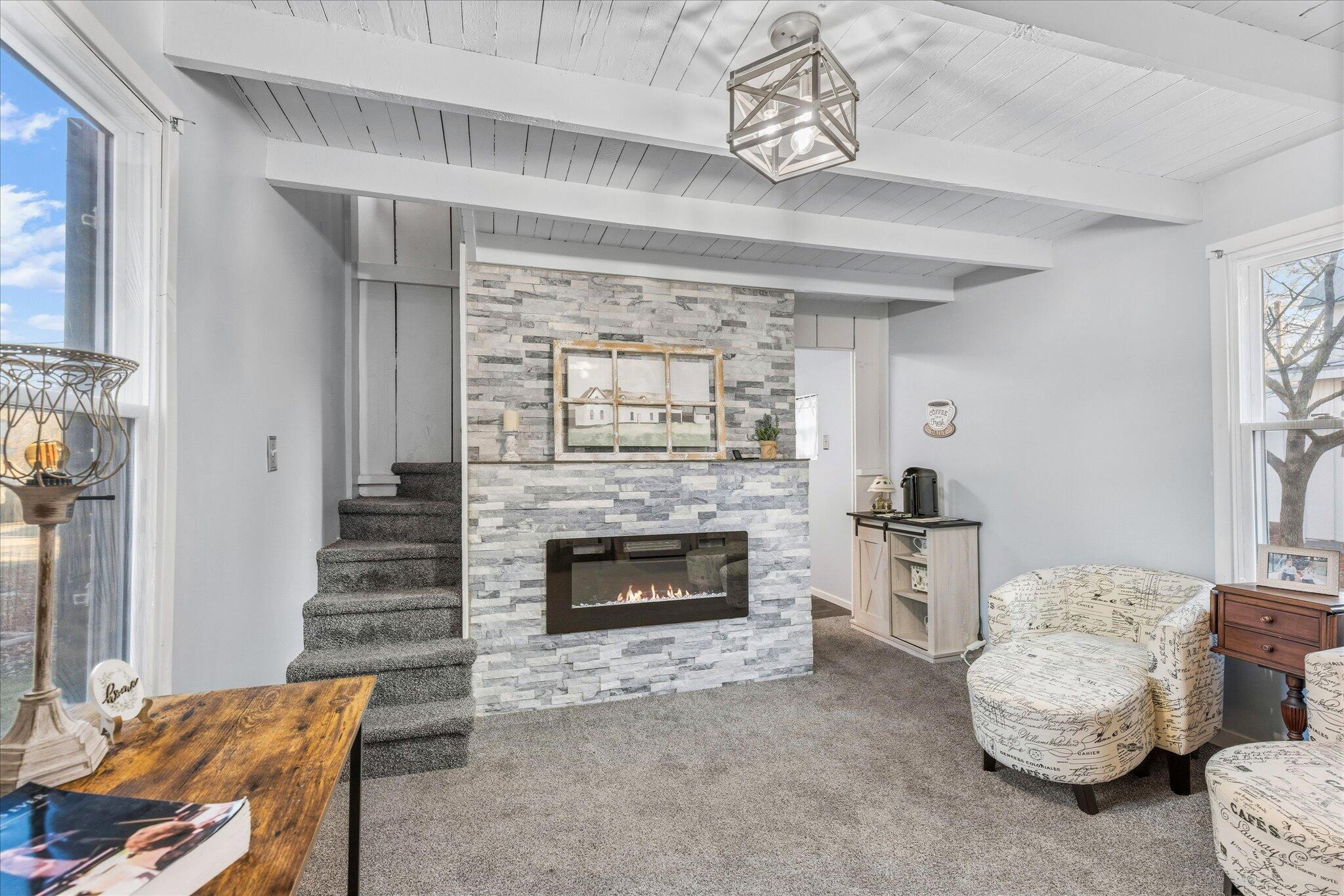 115 6th Street Property Photo 11