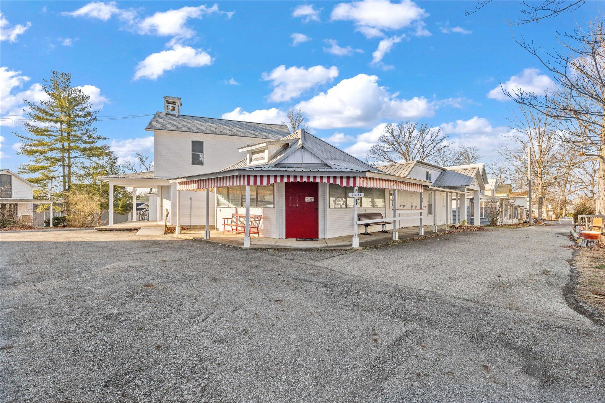 115 6th Street Property Photo 32