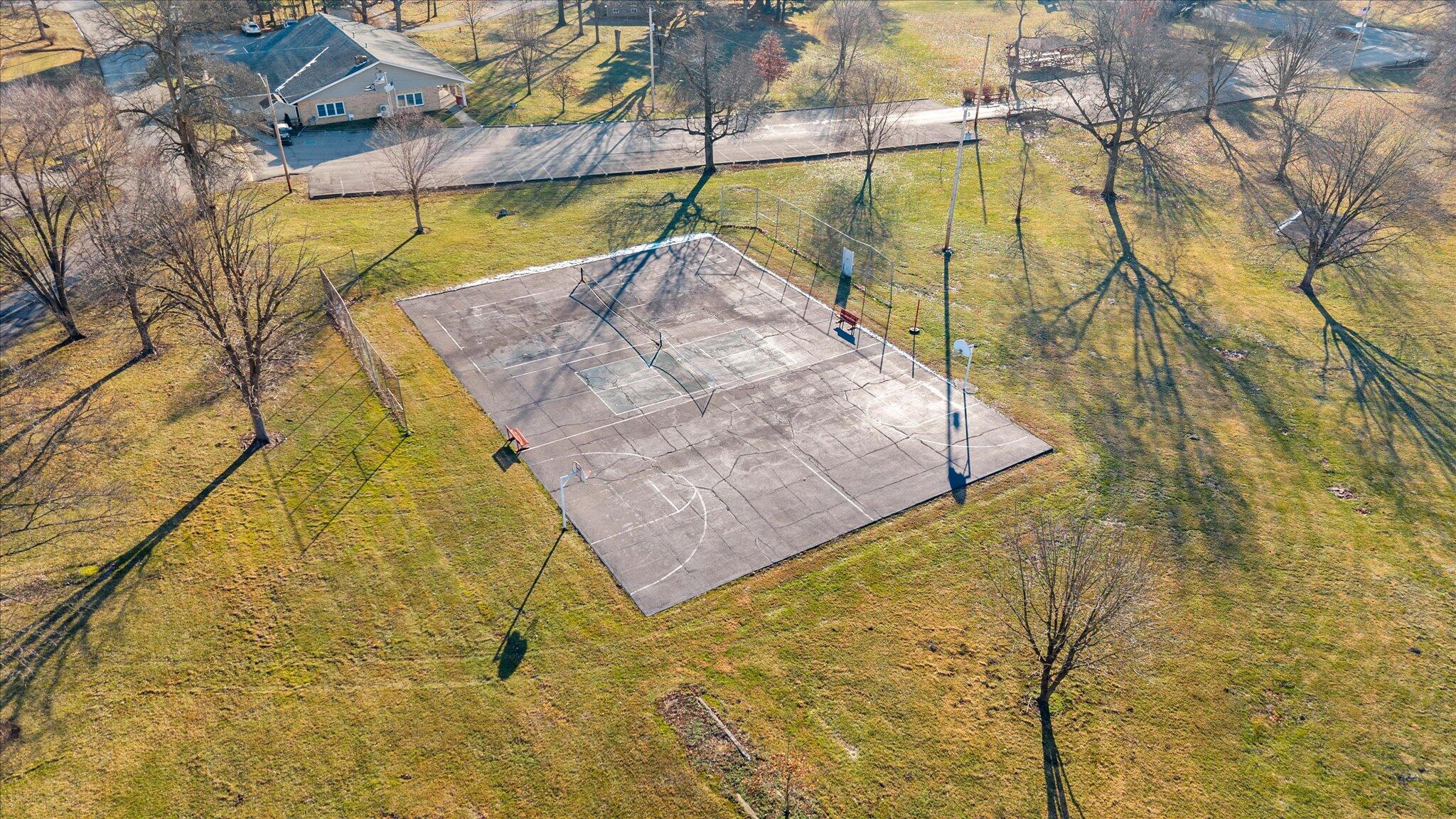 115 6th Street Property Photo 35