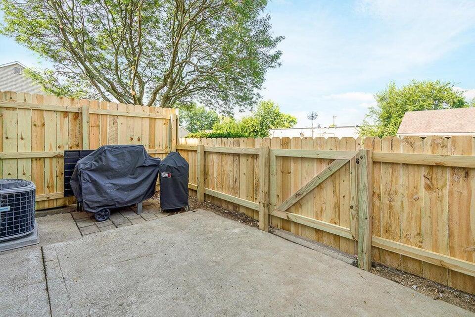 7867 Meadowhaven Boulevard, 57 Property Photo 11