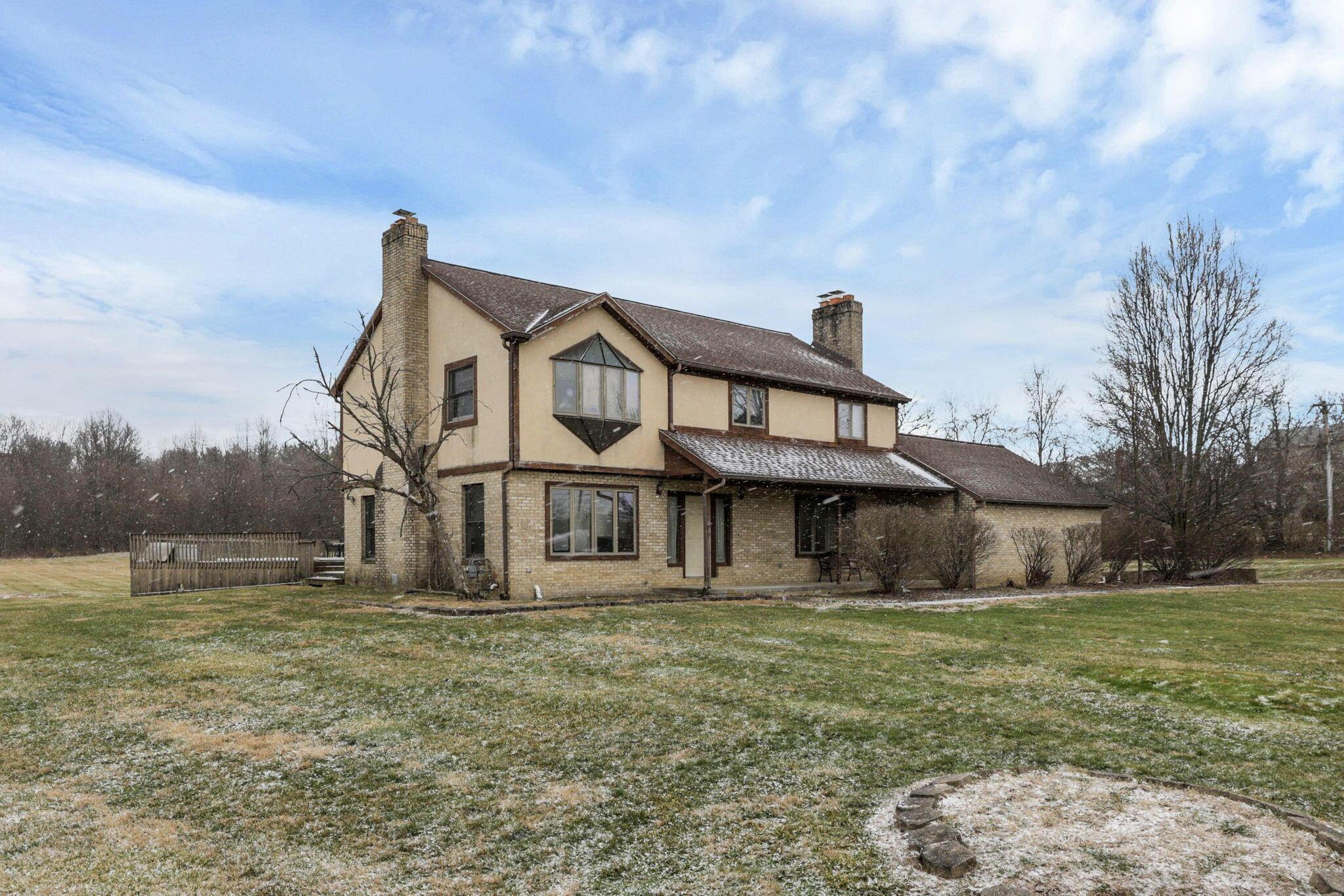 780 Diley Road Property Photo 3