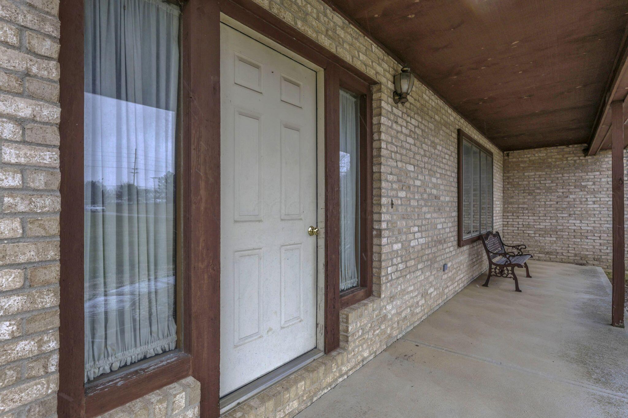 780 Diley Road Property Photo 6
