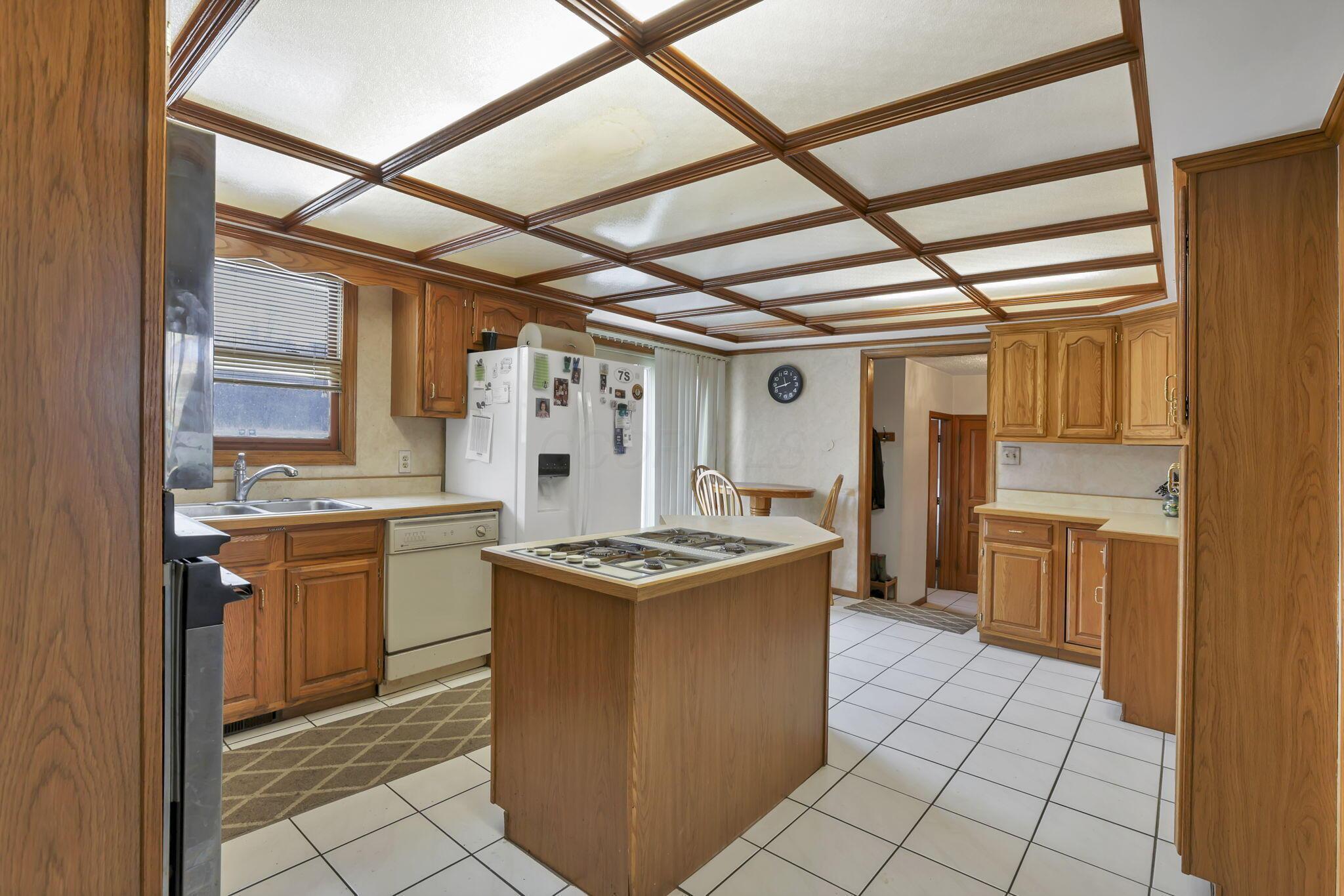 780 Diley Road Property Photo 20