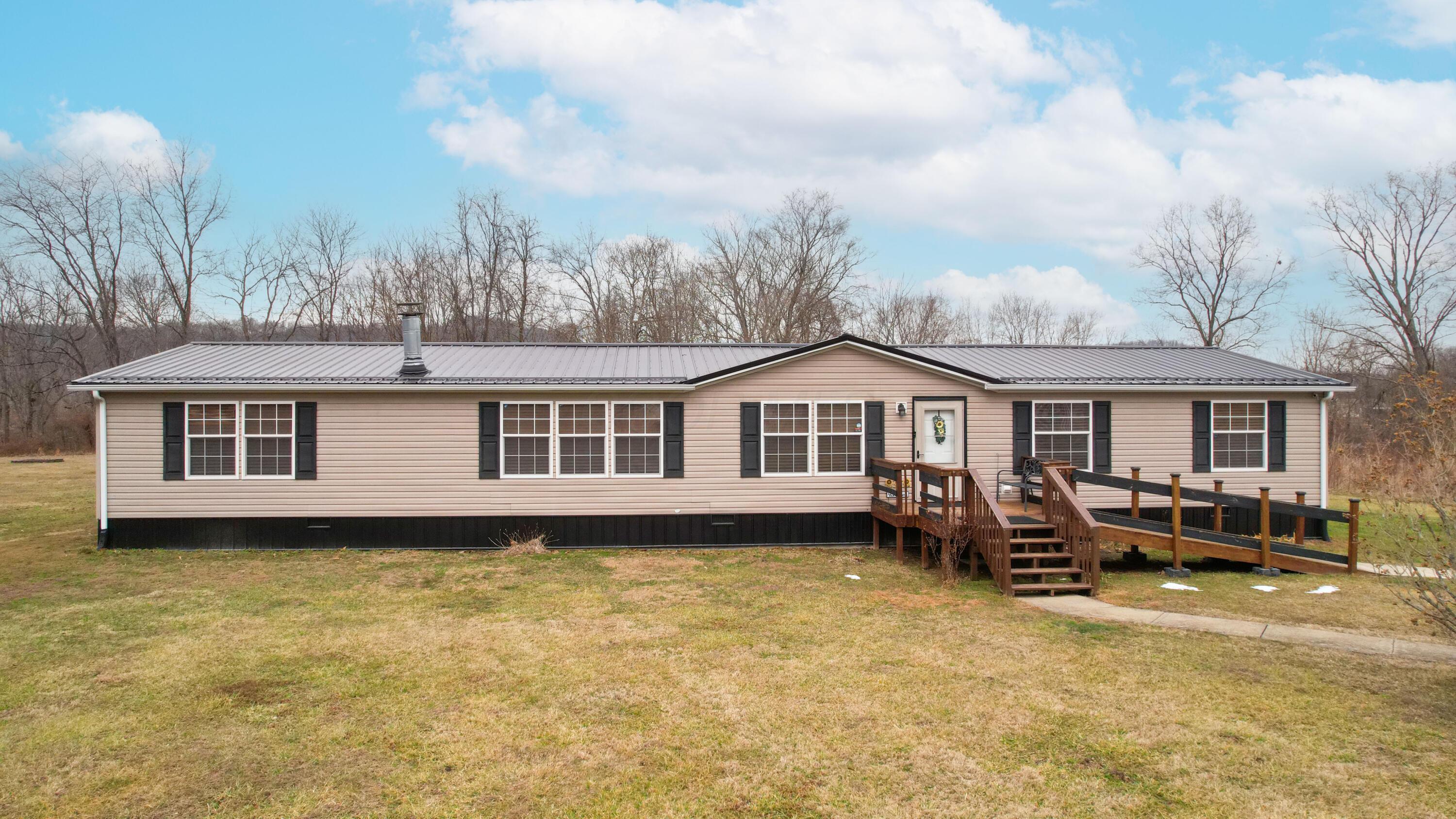 1793 Bronx Corner Road Property Photo 1
