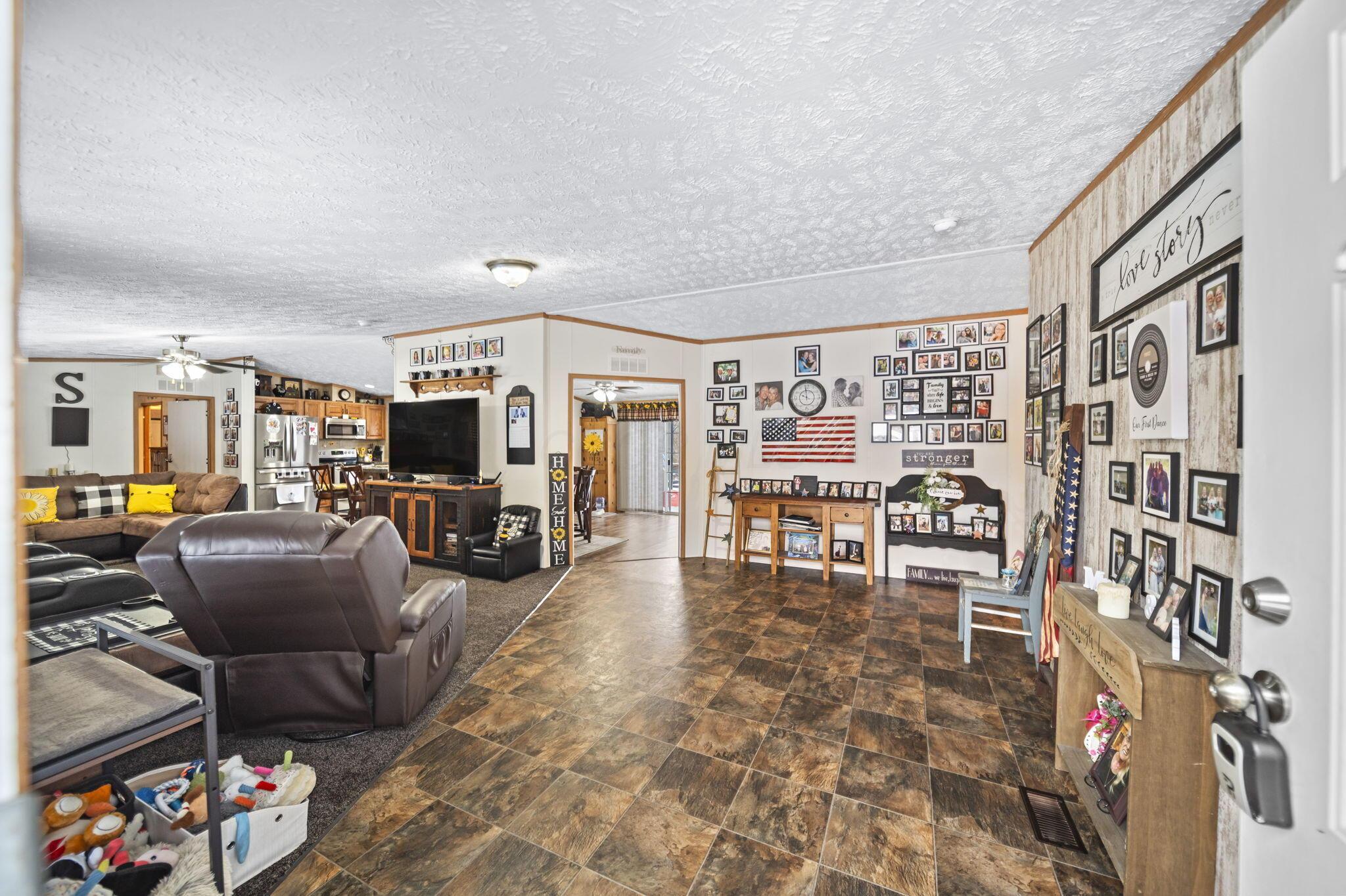 1793 Bronx Corner Road Property Photo 2