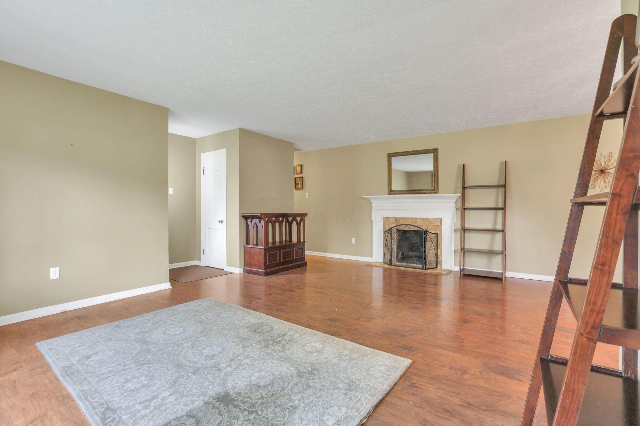 122 Wilshire Drive Property Photo 5