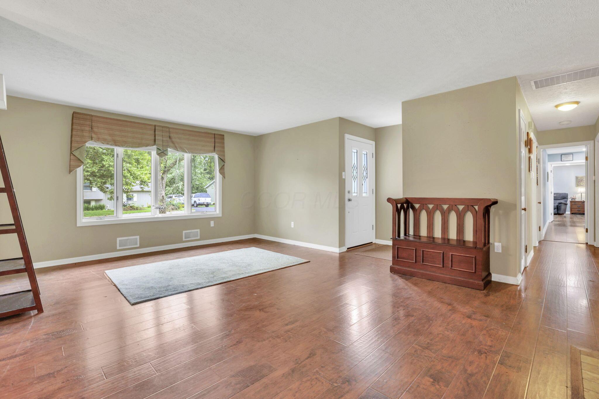 122 Wilshire Drive Property Photo 6