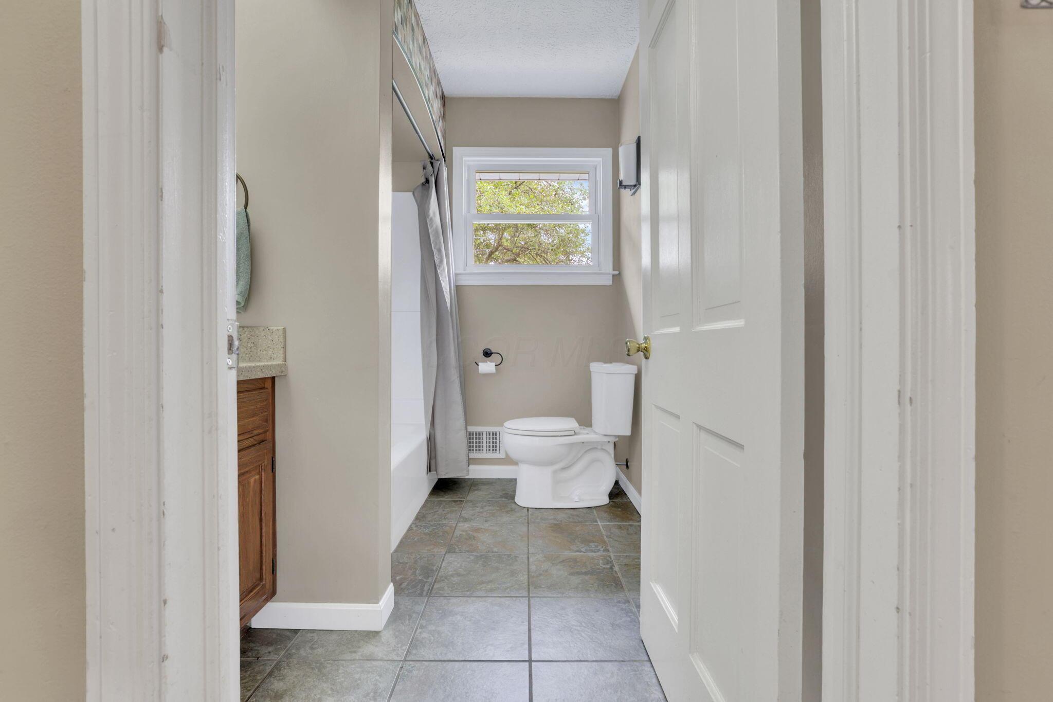 122 Wilshire Drive Property Photo 34