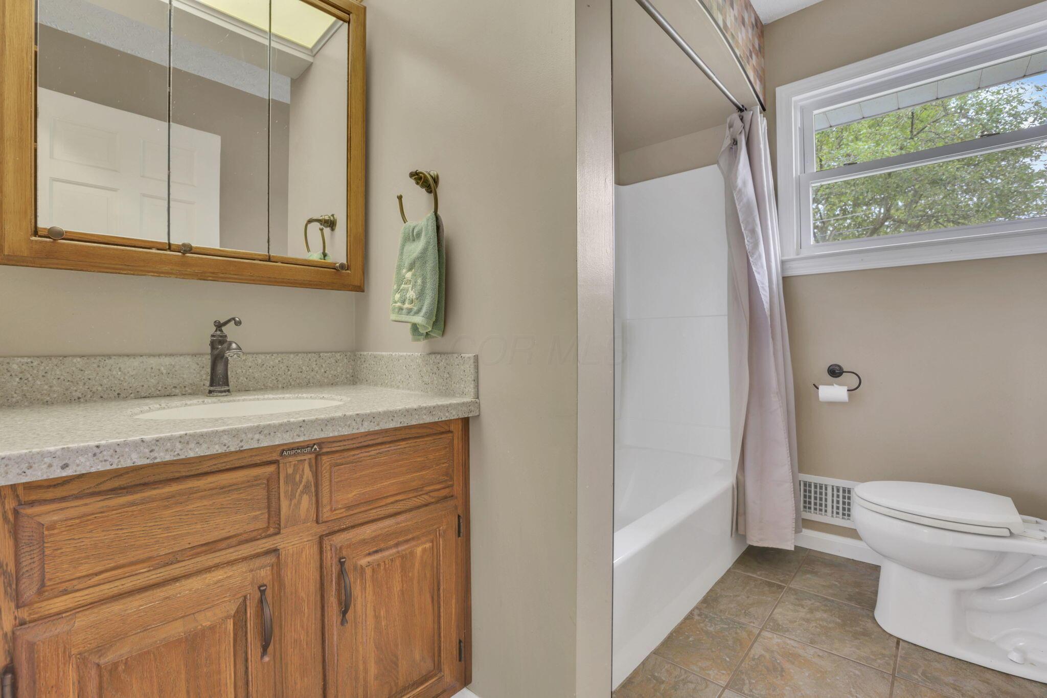 122 Wilshire Drive Property Photo 35