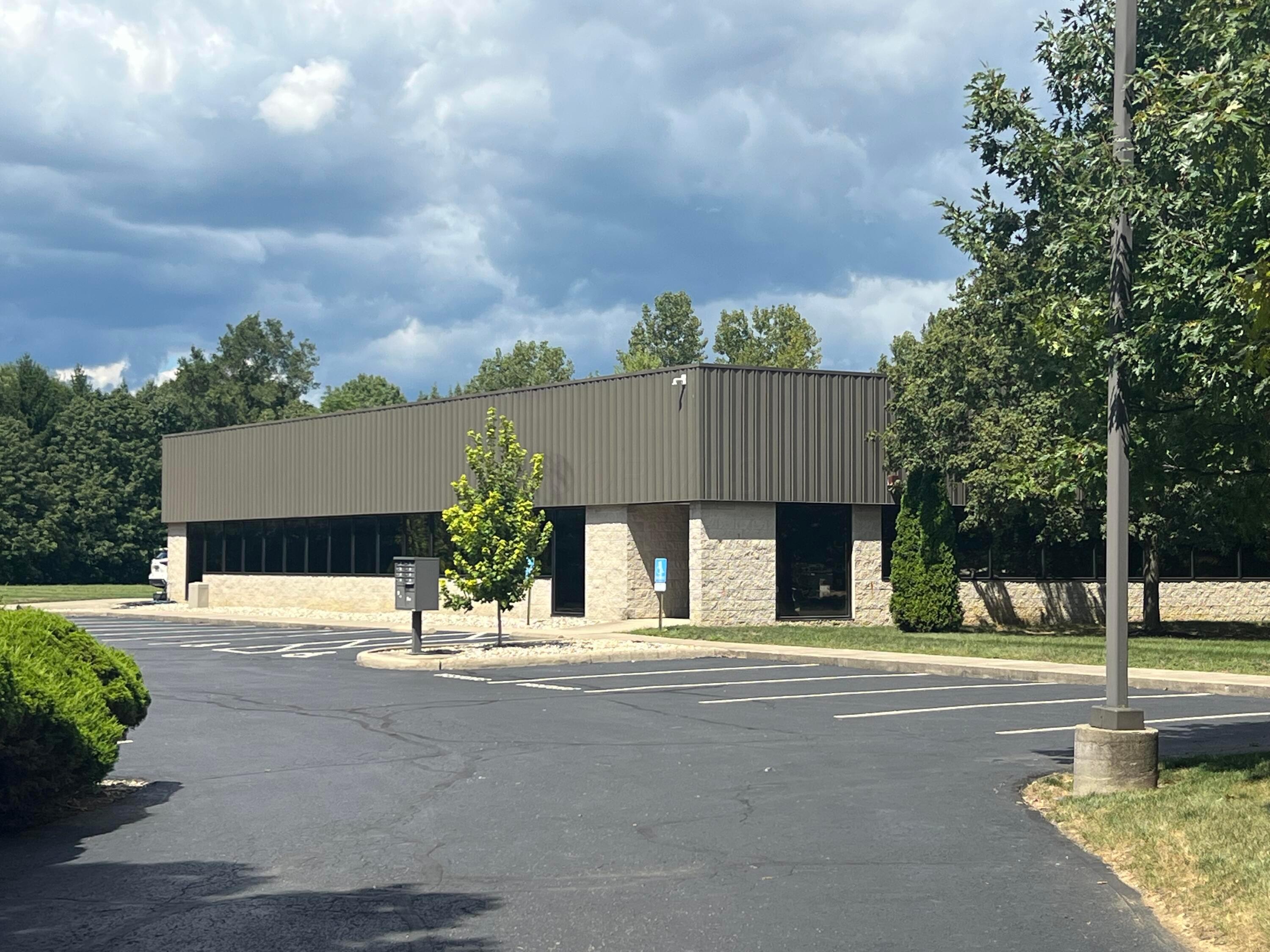 6235 Enterprise Court Property Photo 2