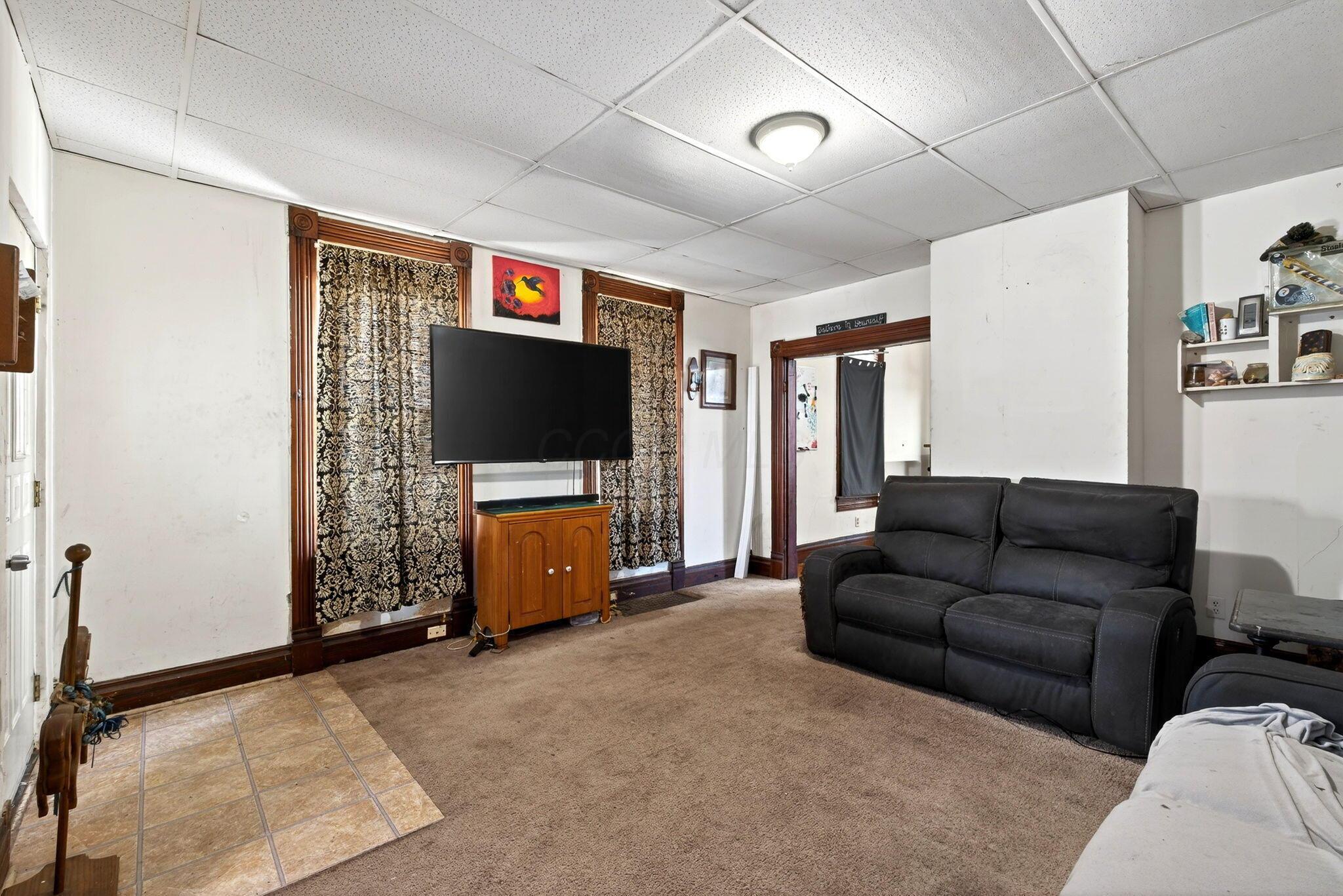 1682 Edwards Avenue Property Photo 6