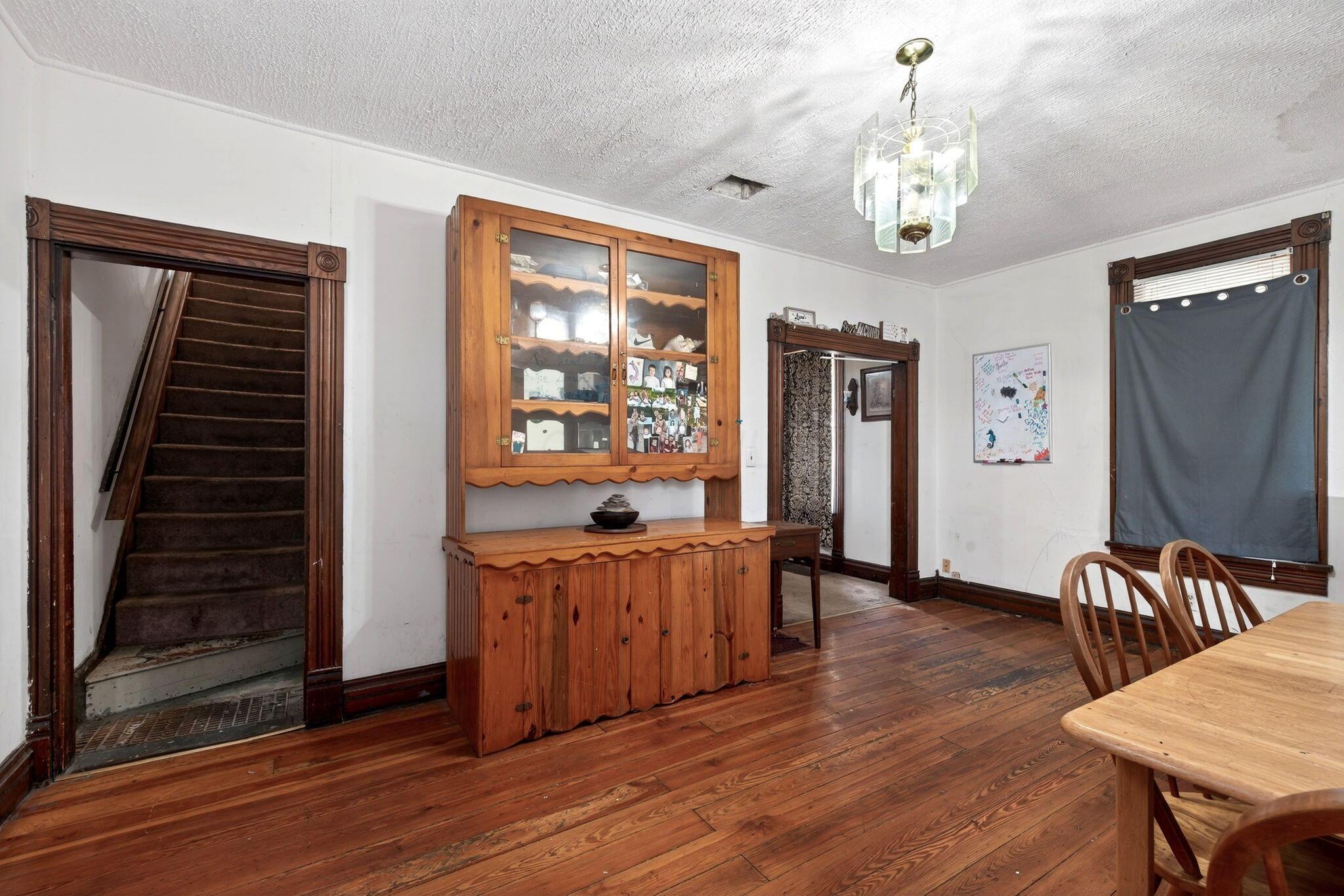 1682 Edwards Avenue Property Photo 11