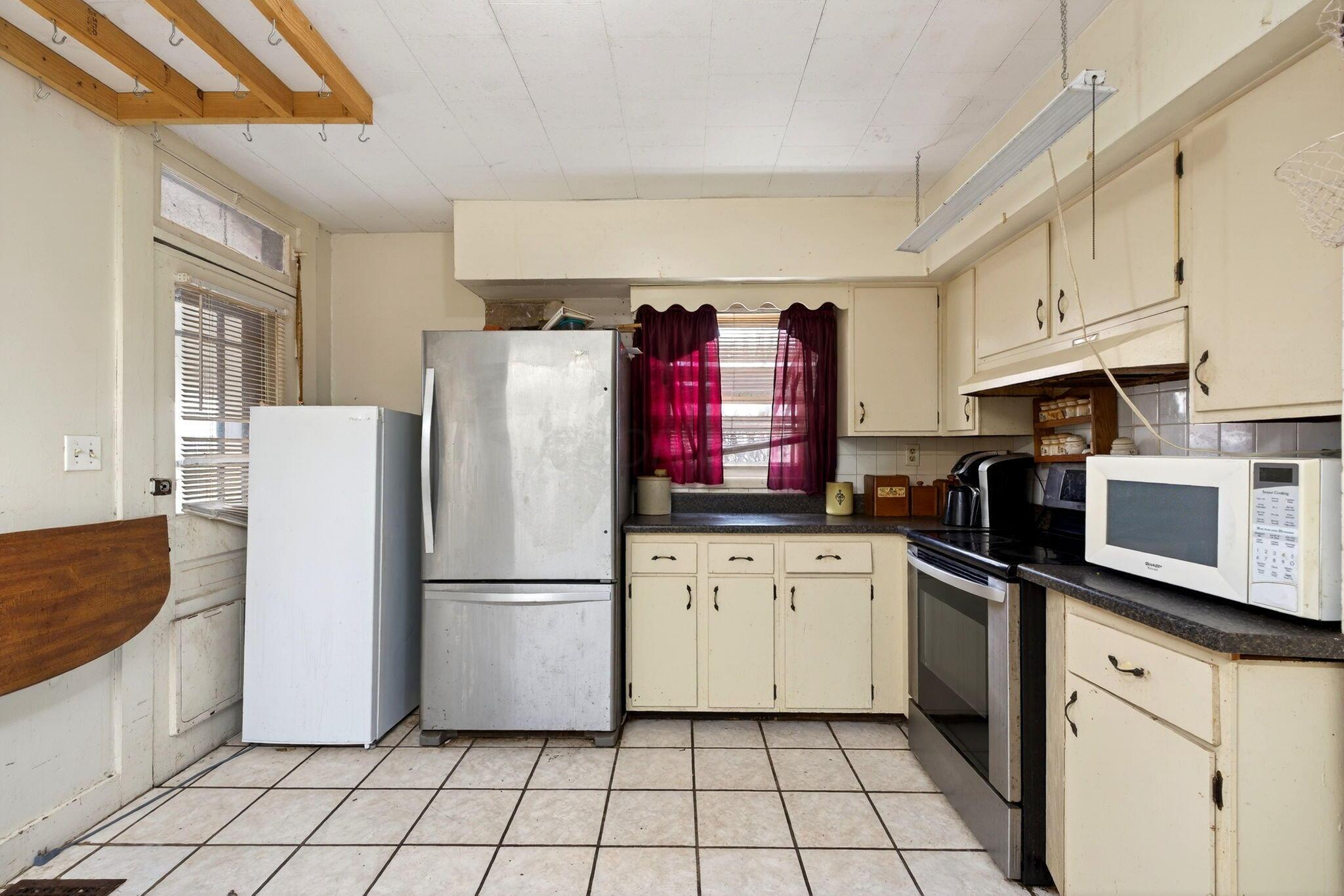 1682 Edwards Avenue Property Photo 17