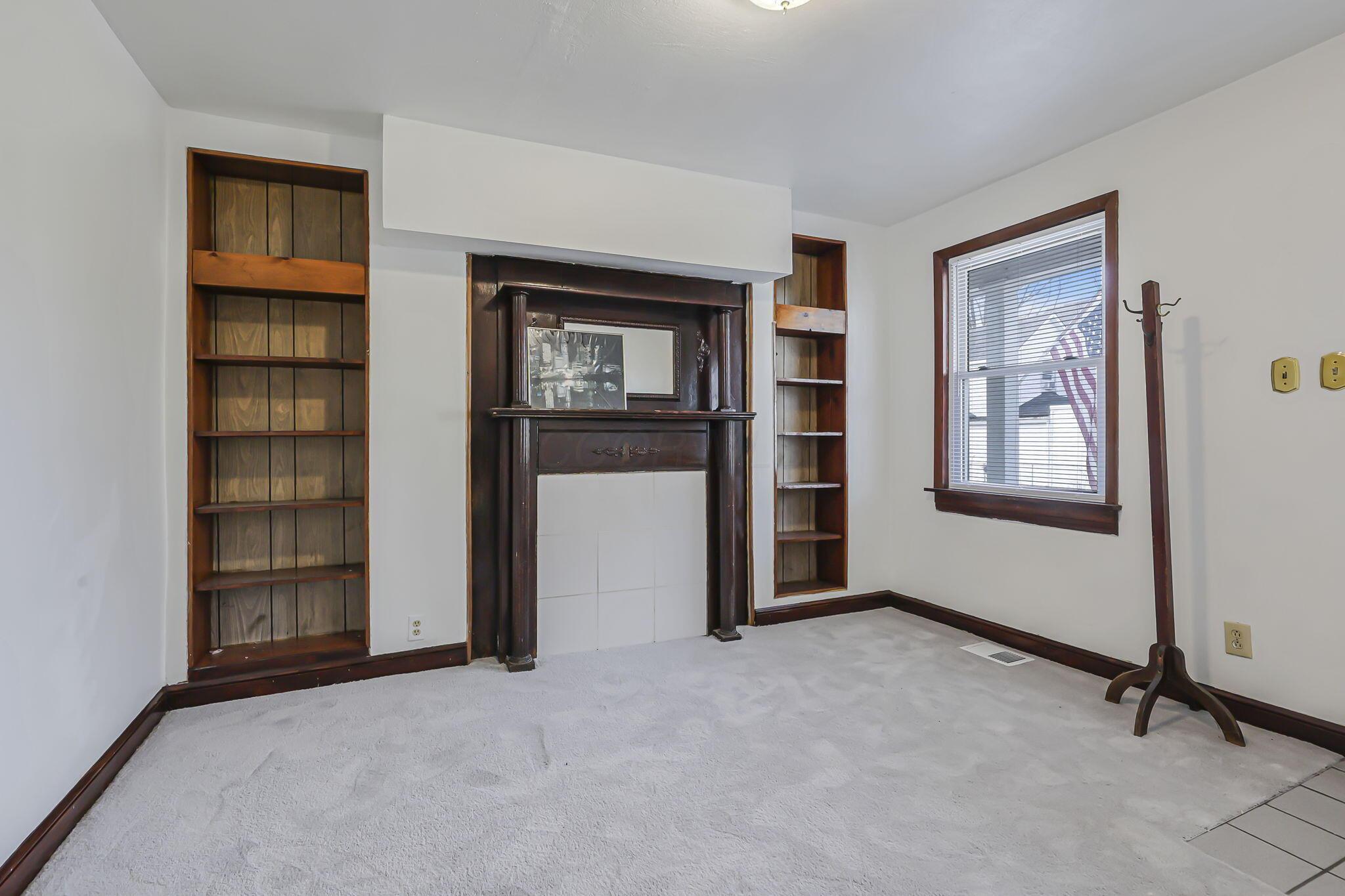 1858 S 5th Street Property Photo 9