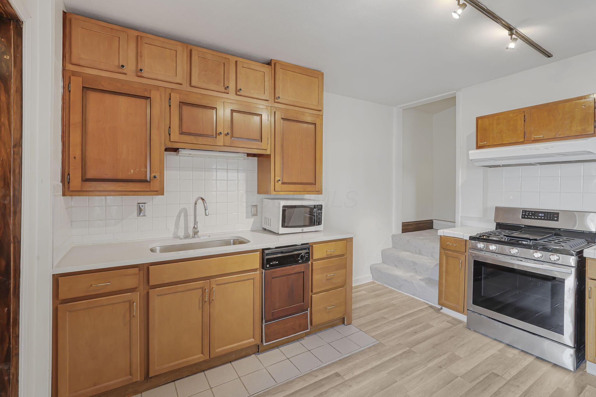 1858 S 5th Street Property Photo 13