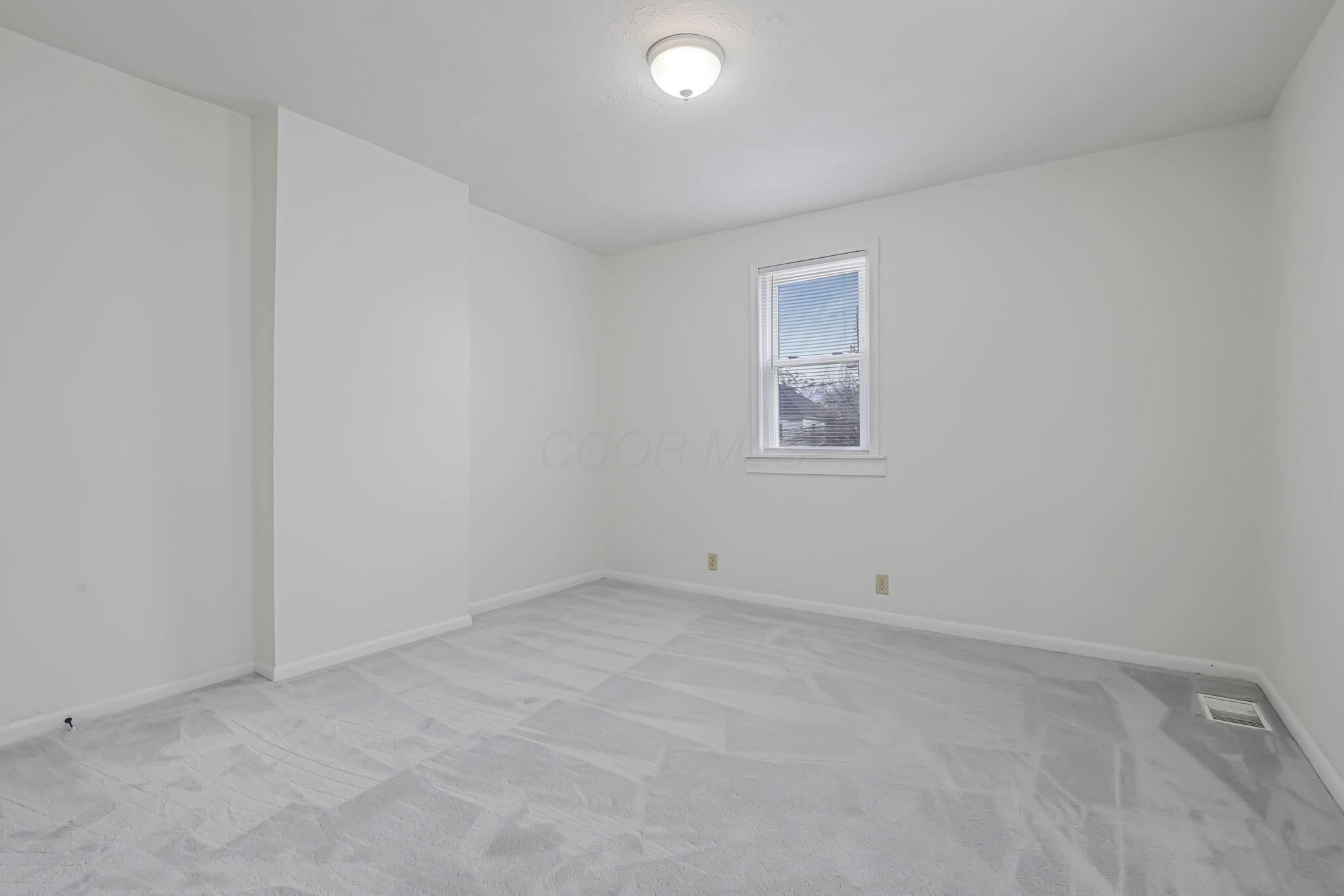 1858 S 5th Street Property Photo 39