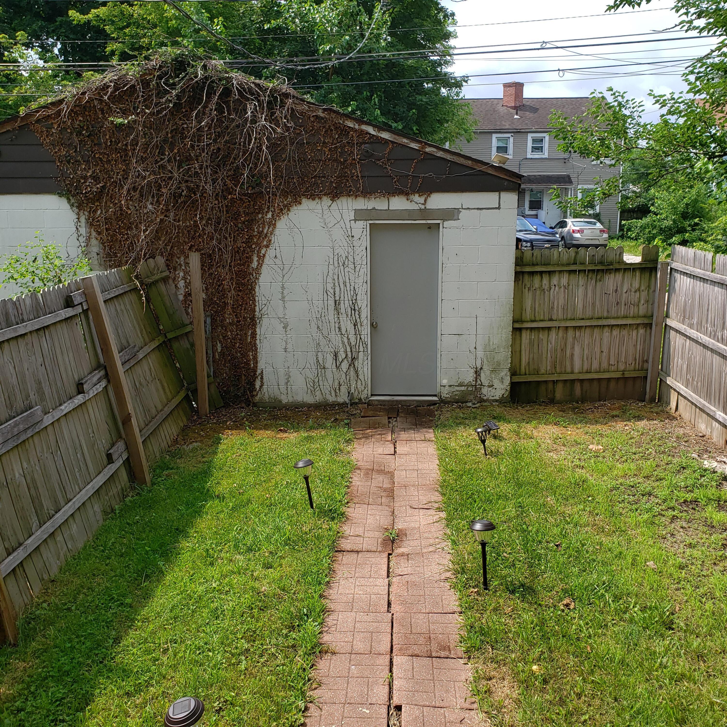 1129 E 23rd Avenue, 1129 - 1131 Property Photo 17