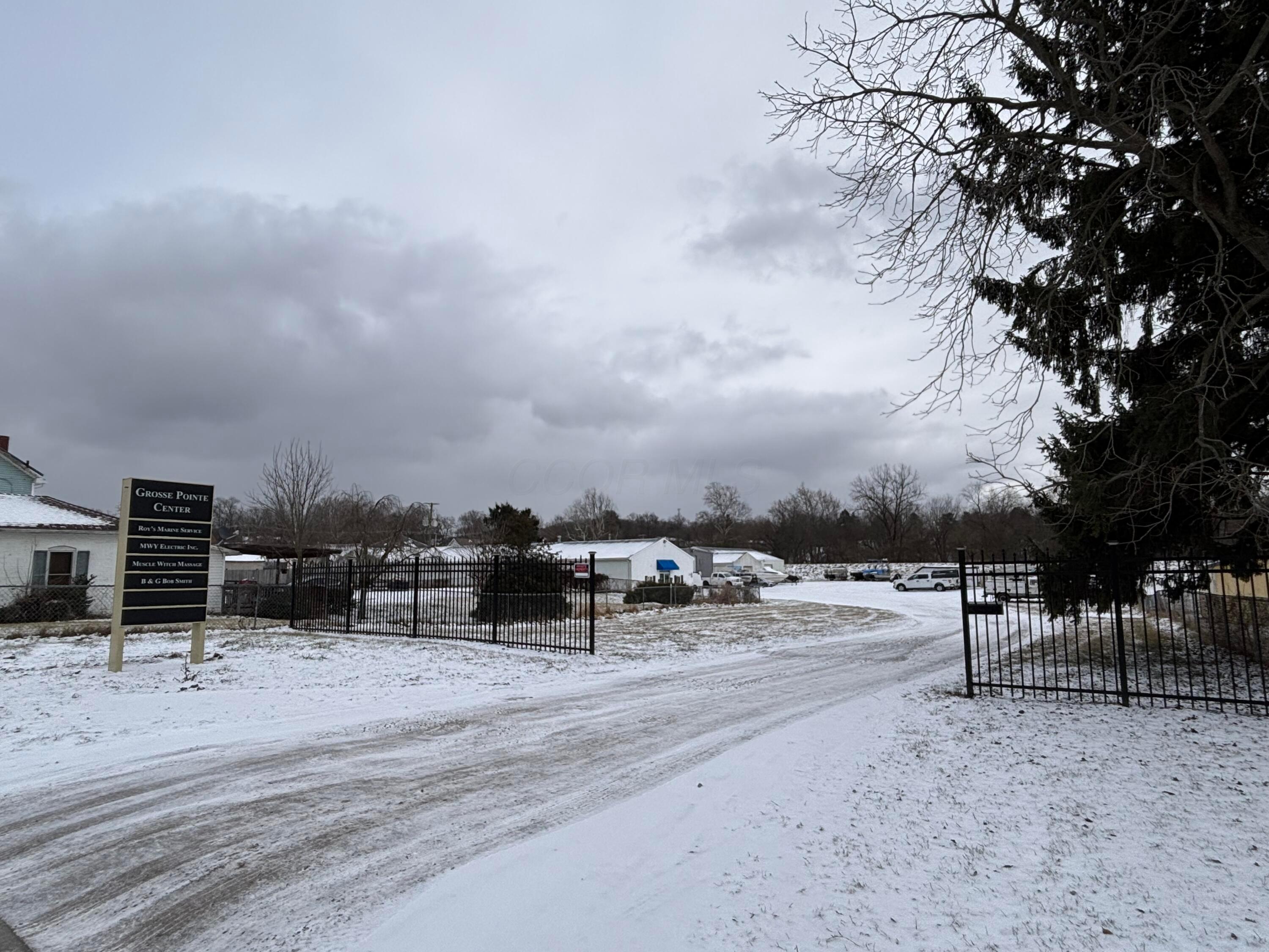 15 E National Drive Property Photo 16