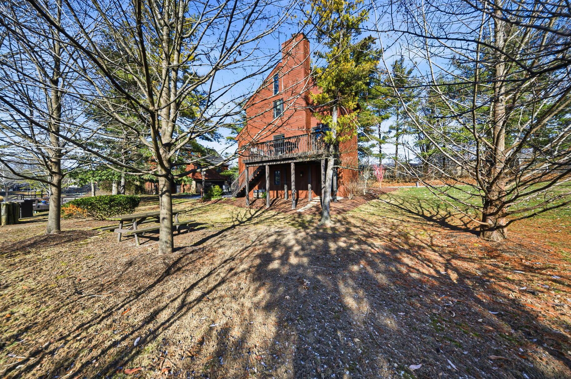 487 Beachside Drive Property Photo 4