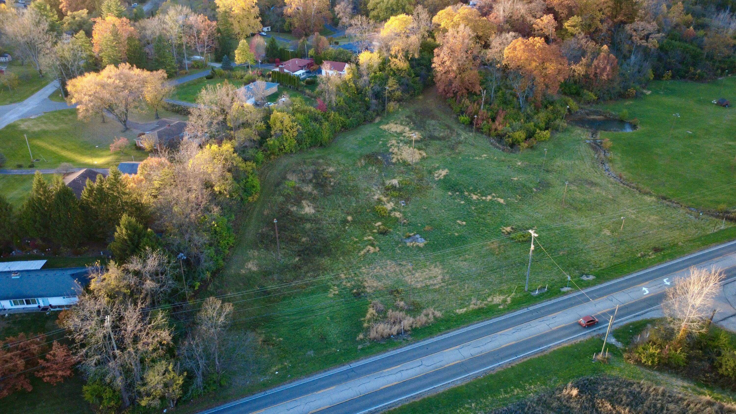 925 Upper Valley Pike Property Photo 4