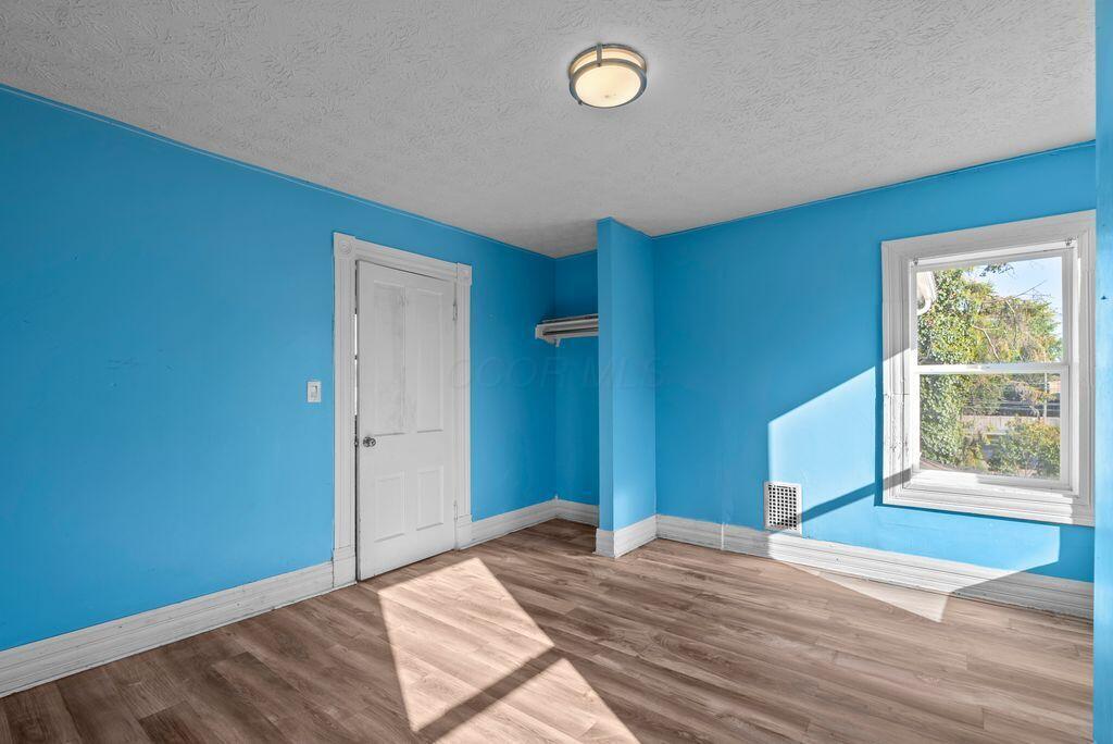 1121 E Livingston Avenue Property Photo 15