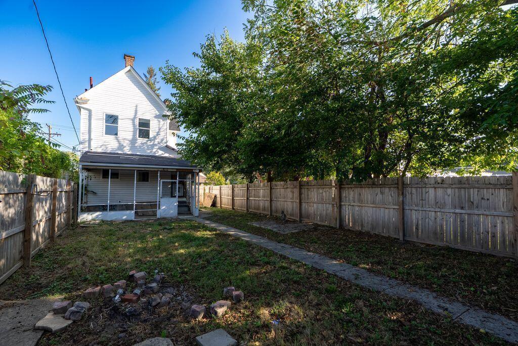 1121 E Livingston Avenue Property Photo 25