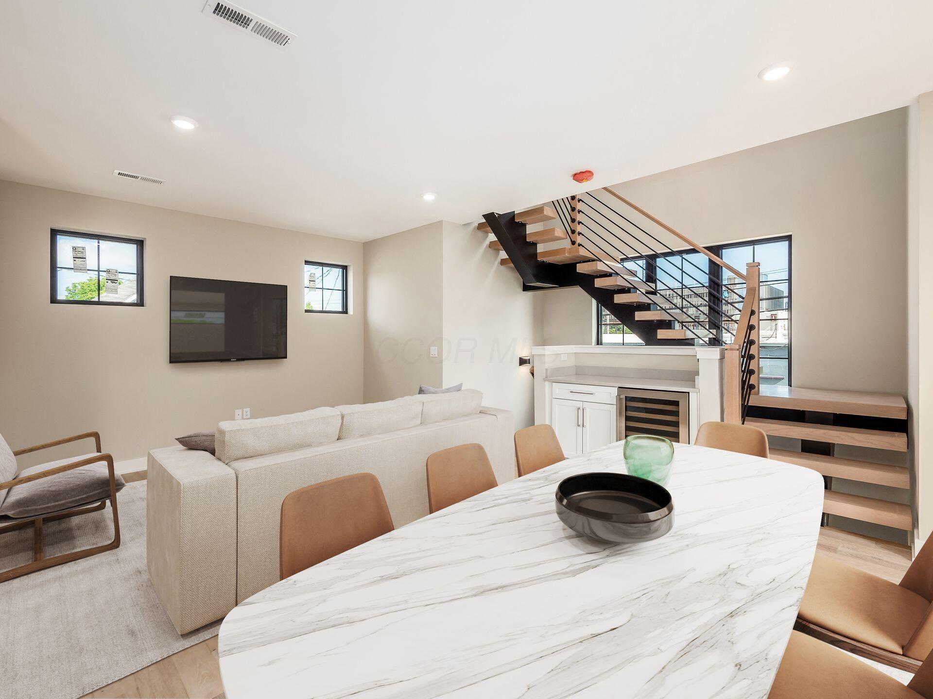 424 Jackson Street Property Photo 10