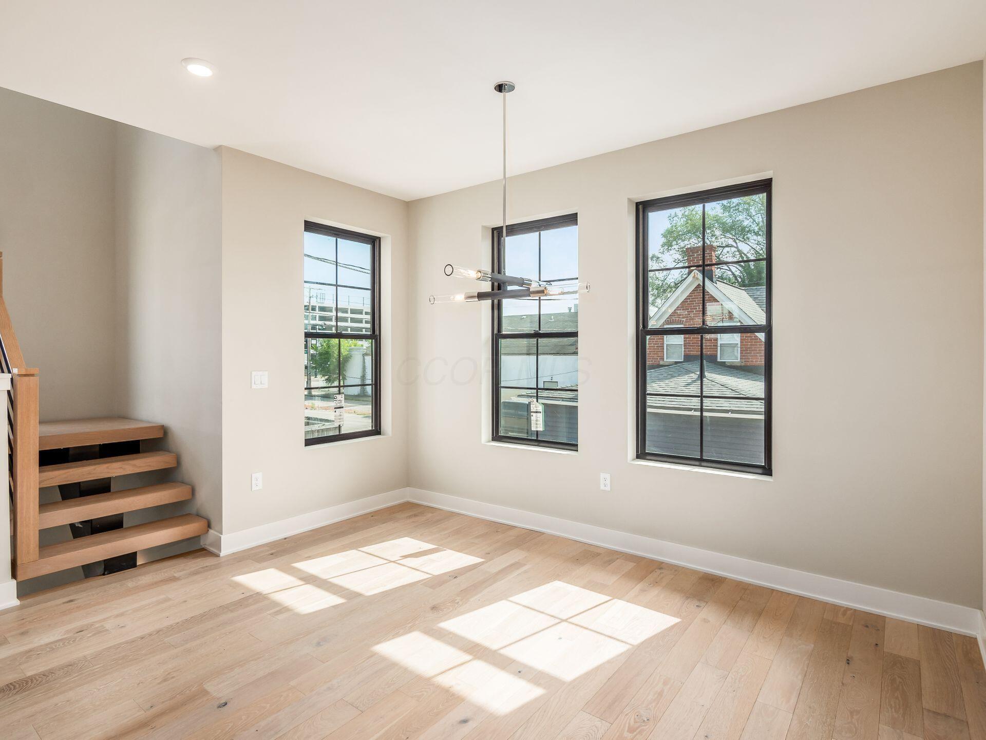 424 Jackson Street Property Photo 15