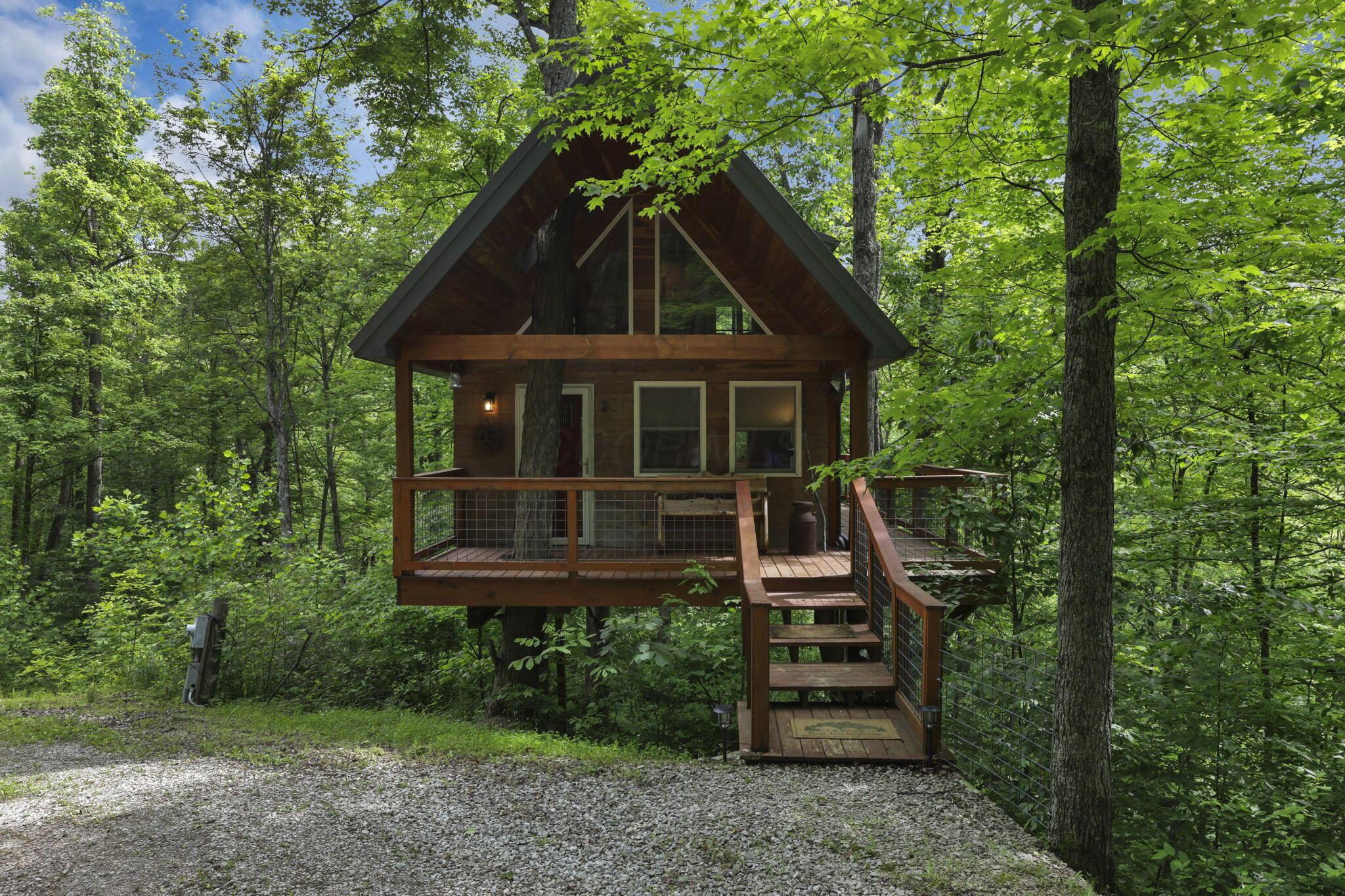 635 2 Mile Run Property Photo 1