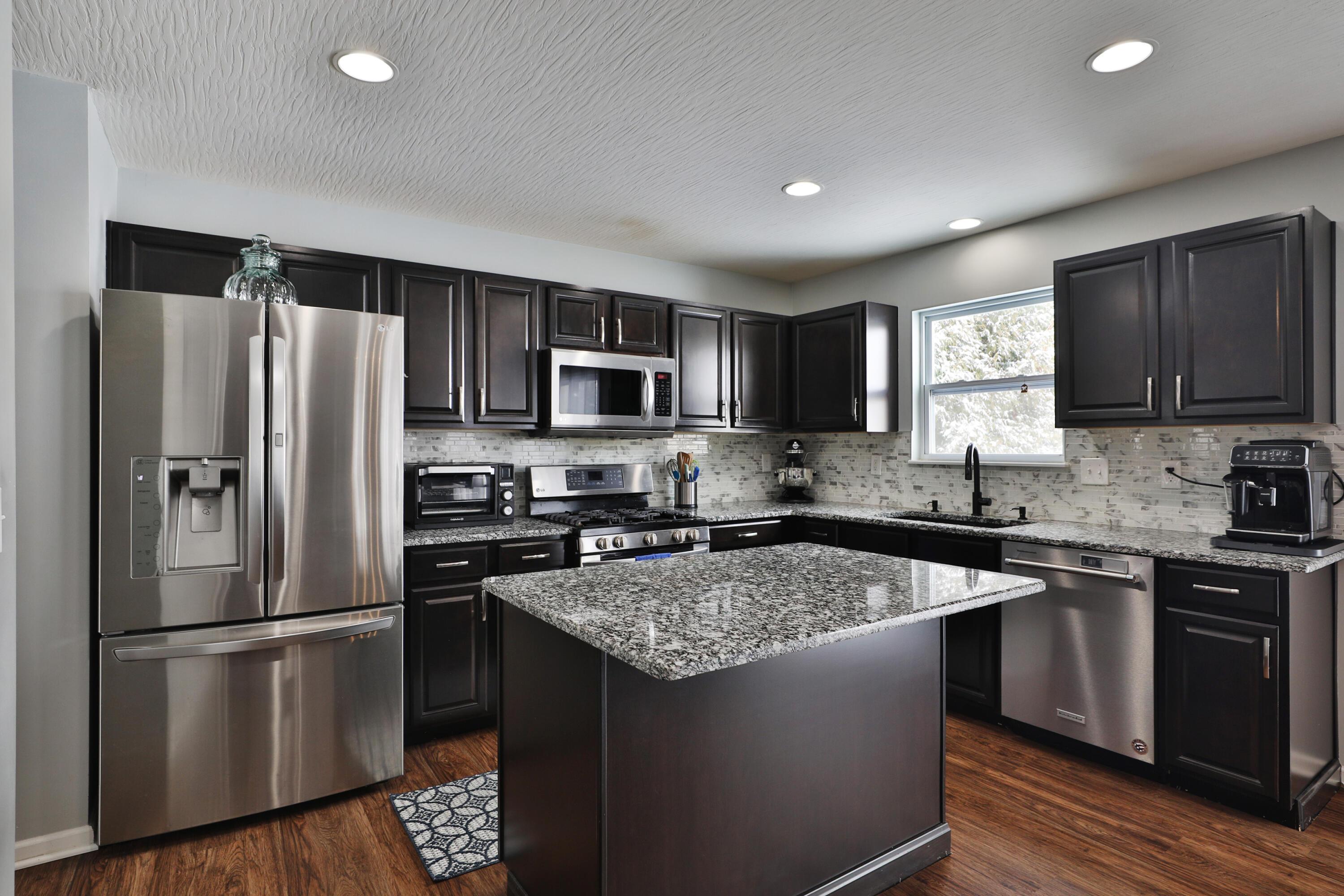 2024 Grove Tree Court Property Photo 1