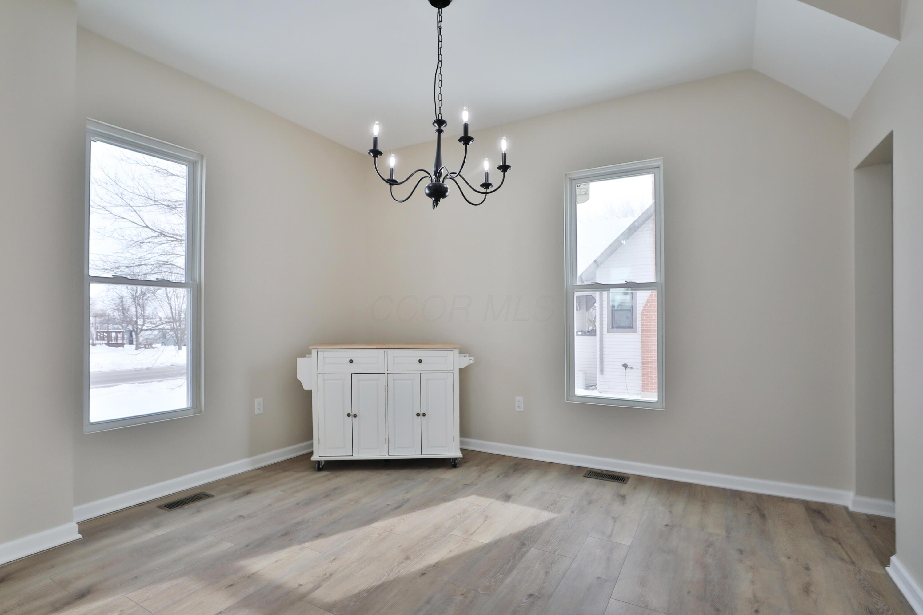 24131 State Route 161 Property Photo 7